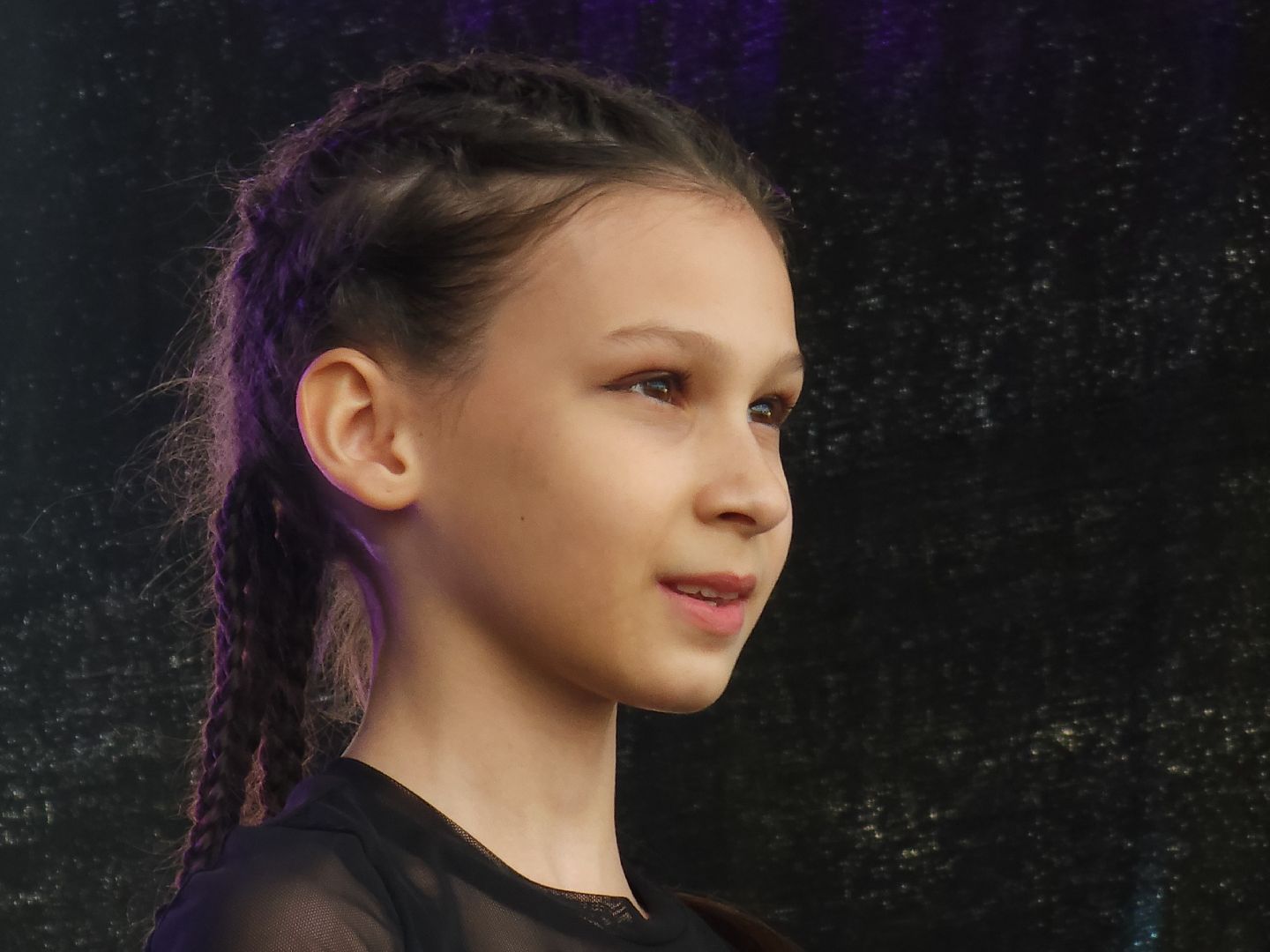 город танцует в парках,