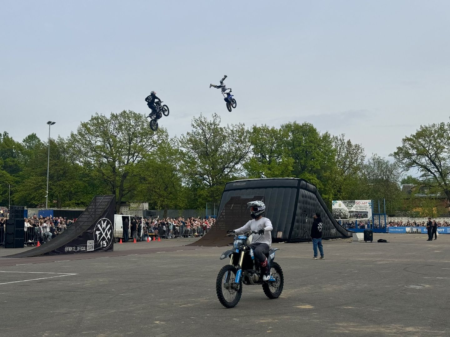 мотофристайл-шоу, команда fmx13, мотоциклисты, ленинский городской округ,