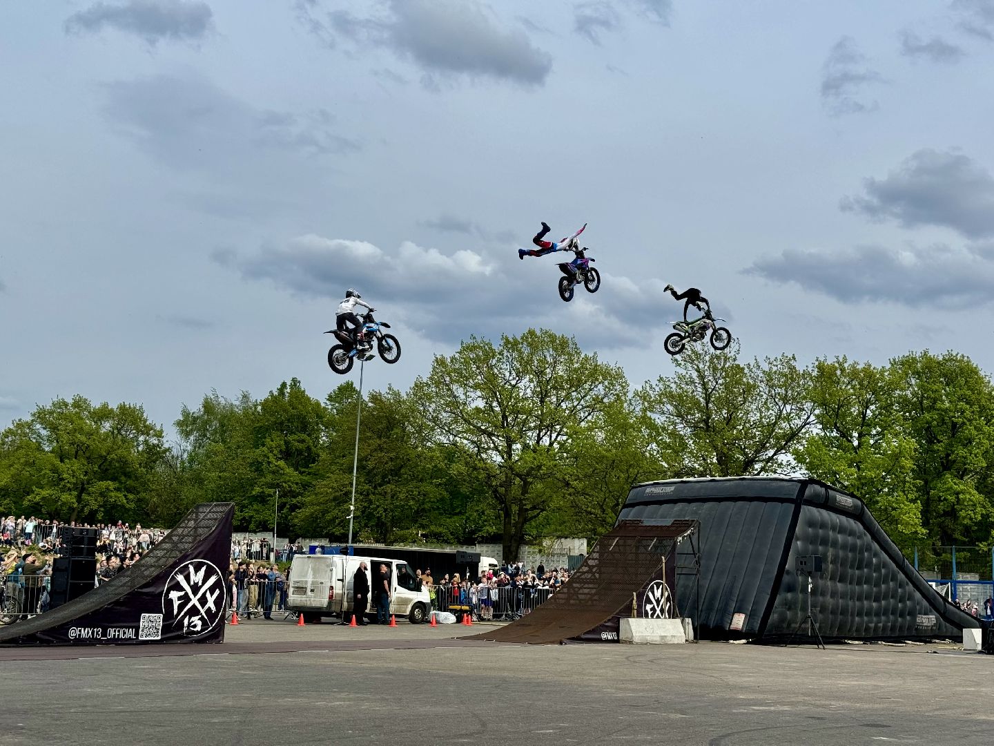 мотофристайл-шоу, команда fmx13, мотоциклисты, ленинский городской округ,