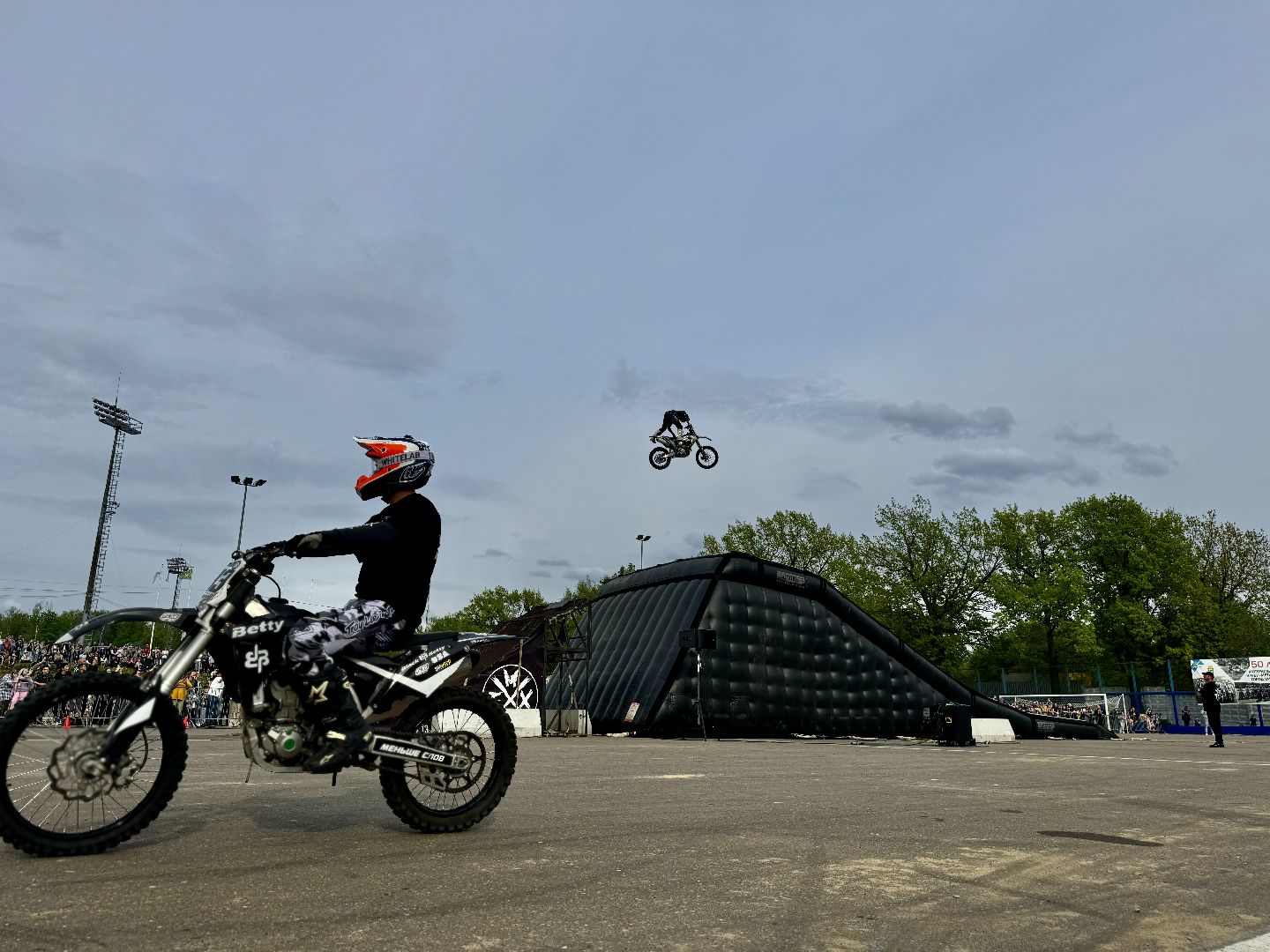 мотофристайл-шоу, команда fmx13, мотоциклисты, ленинский городской округ,