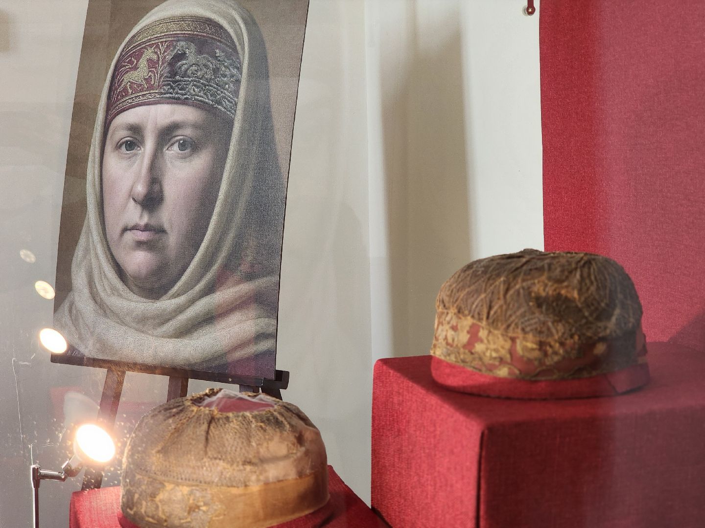 сергиев посад, троице-сергиева лавра, сергиево-посадский музей-заповедник, ризница, археологические находки,