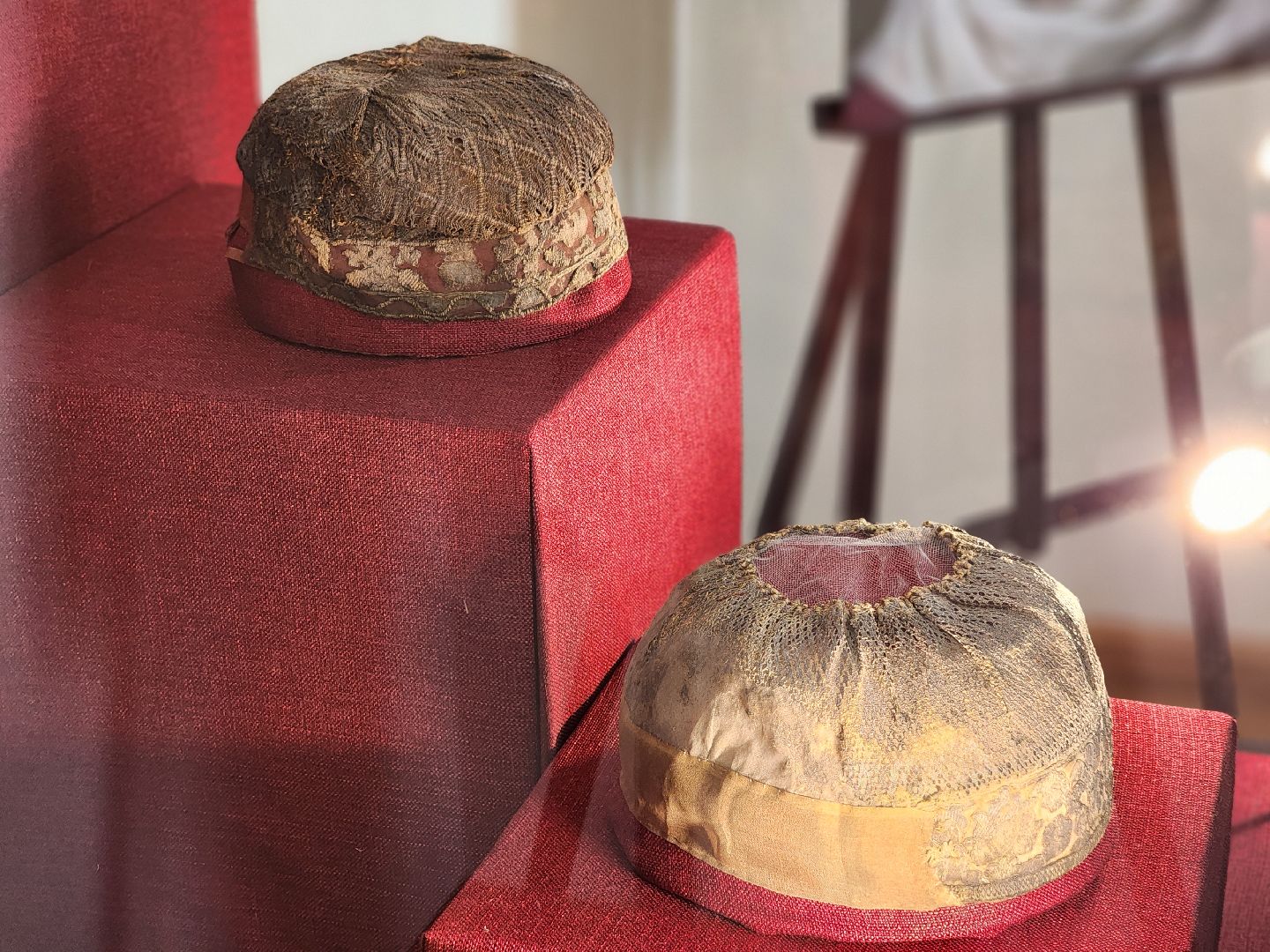 сергиев посад, троице-сергиева лавра, сергиево-посадский музей-заповедник, ризница, археологические находки,