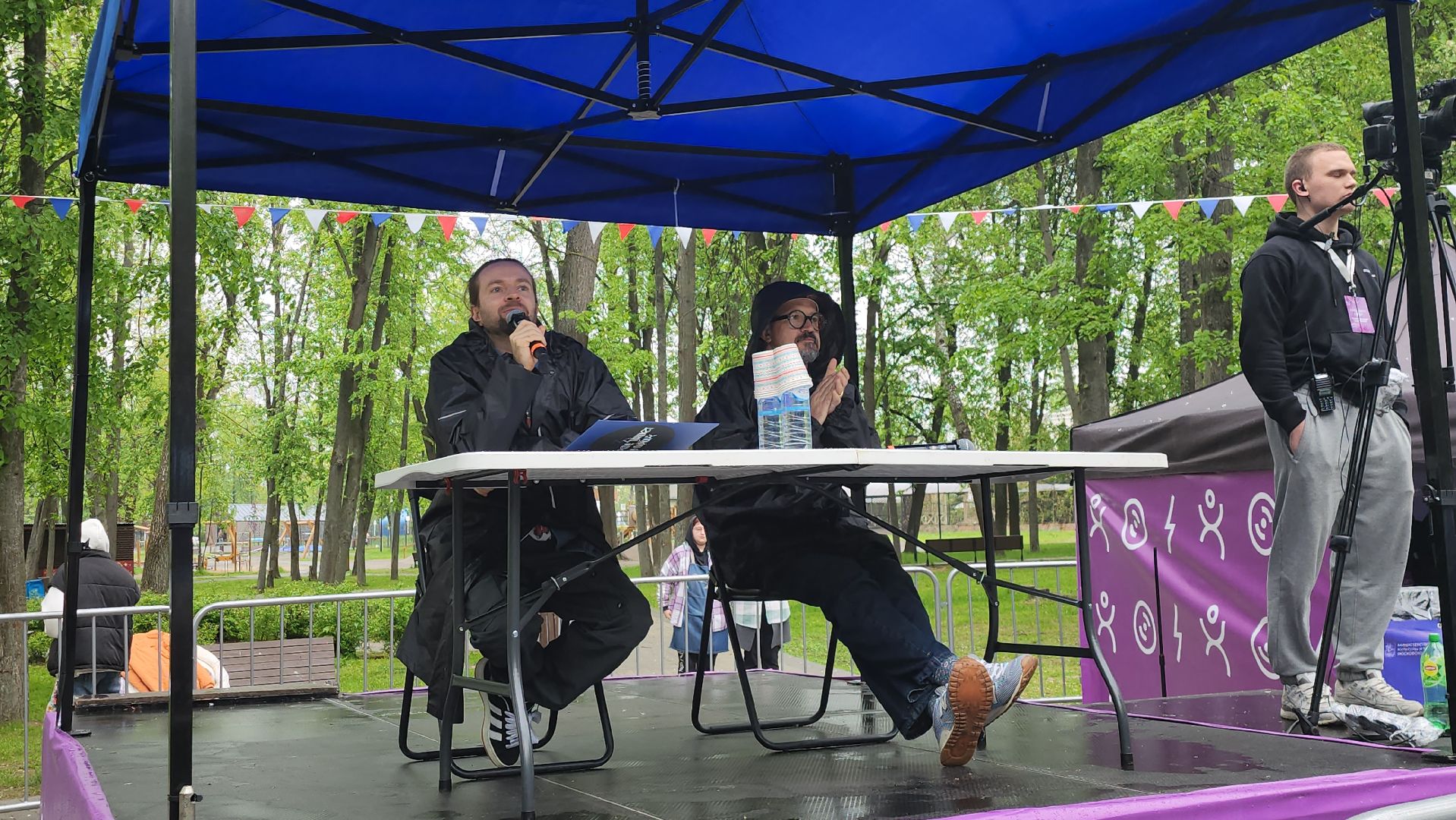 серпухов, подмосковье,  город танцет,