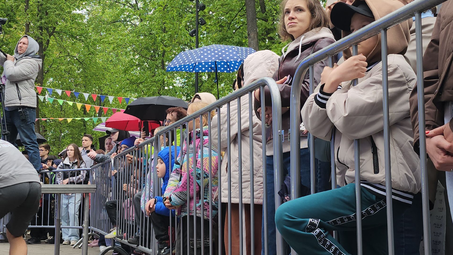 серпухов, подмосковье,  город танцет,