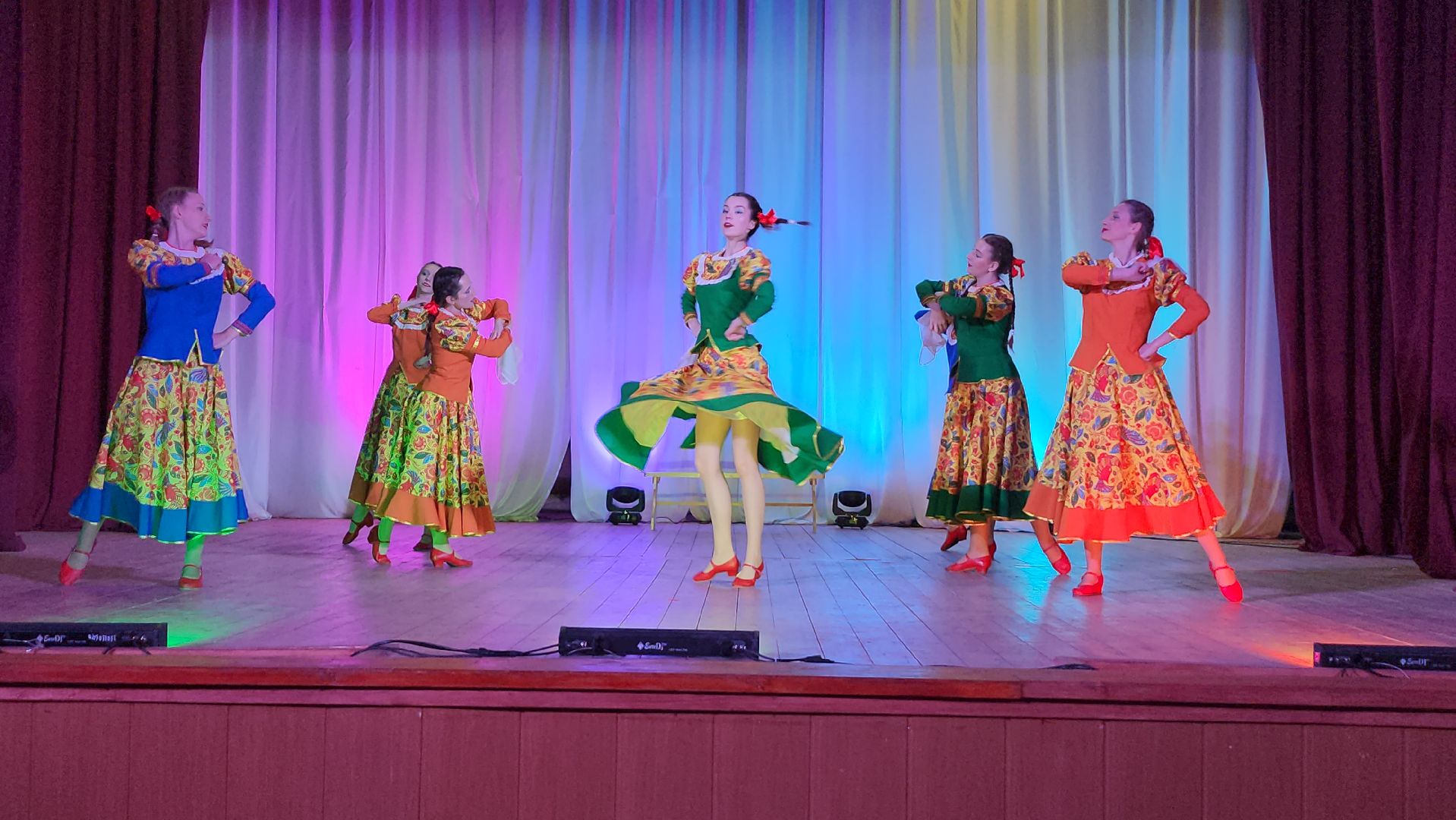 серпухов, дк авиатор, танцевальный ансамбль вдохновение, отчетный концерт, народные танцы,владычная слобода,