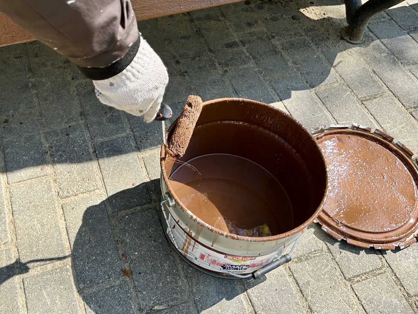 Благоустройство, лавочки, Фрязино, покраска