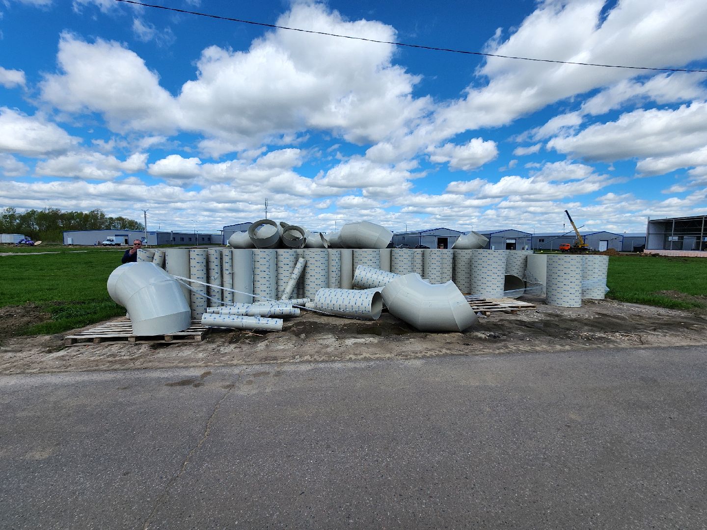 чехов, деревня сергеево, завод полимеризделия, программа импортозамещения, отечественное сырье, российские станки, емкости ванны фильтры, пластиковые изделия, промышленность,