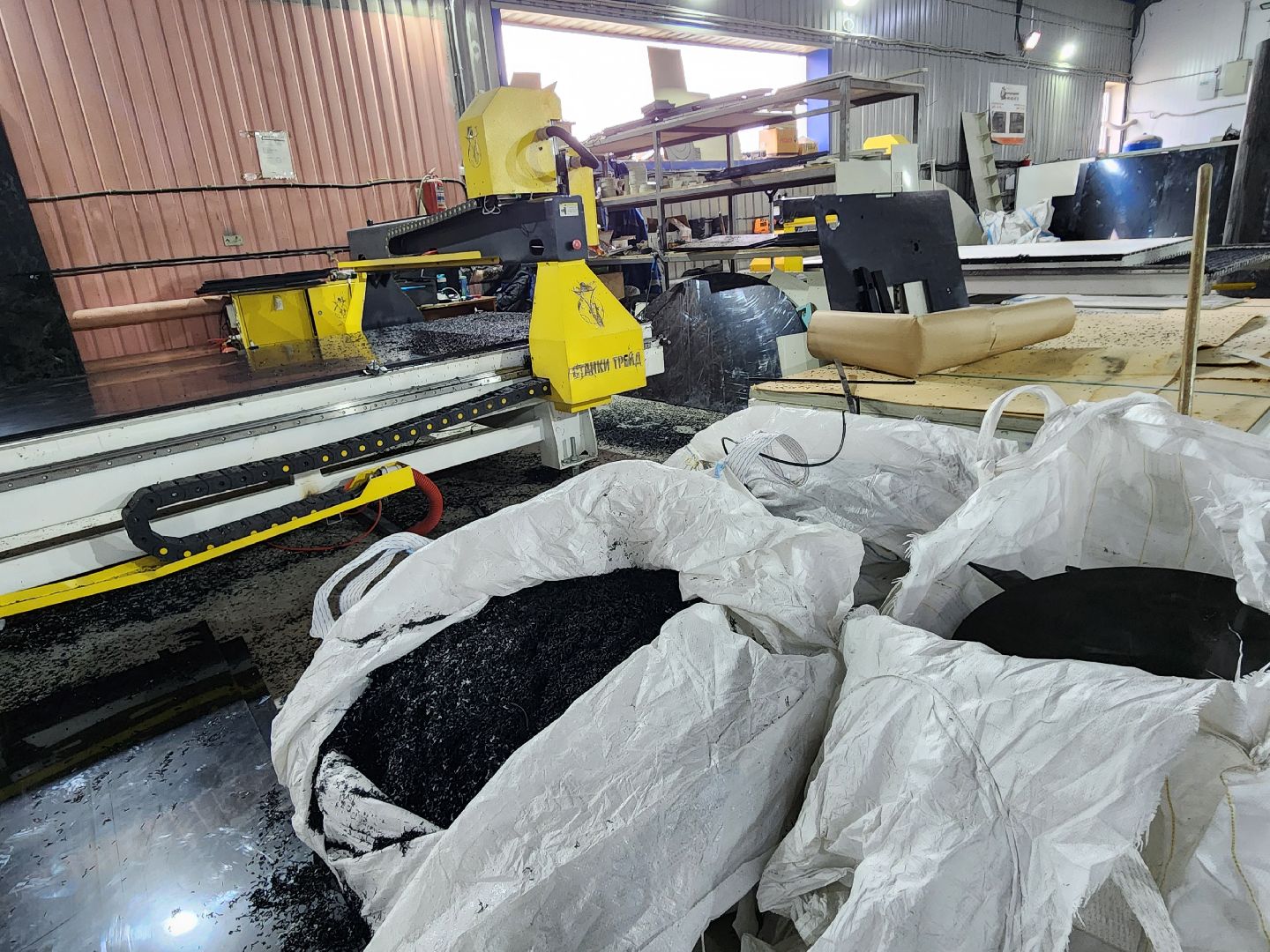 чехов, деревня сергеево, завод полимеризделия, программа импортозамещения, отечественное сырье, российские станки, емкости ванны фильтры, пластиковые изделия, промышленность,