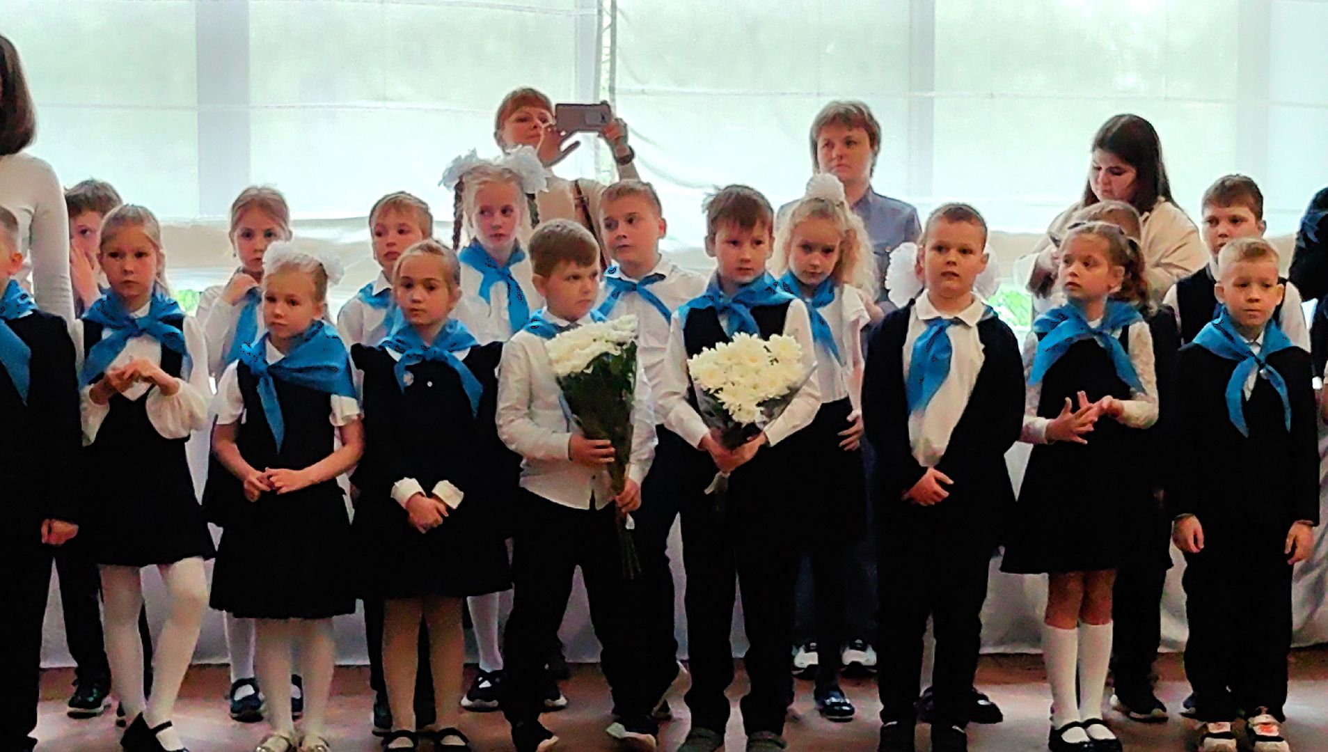 галстук, Юные гагаринцы, школьники, космонавт,  лётчик, небо,