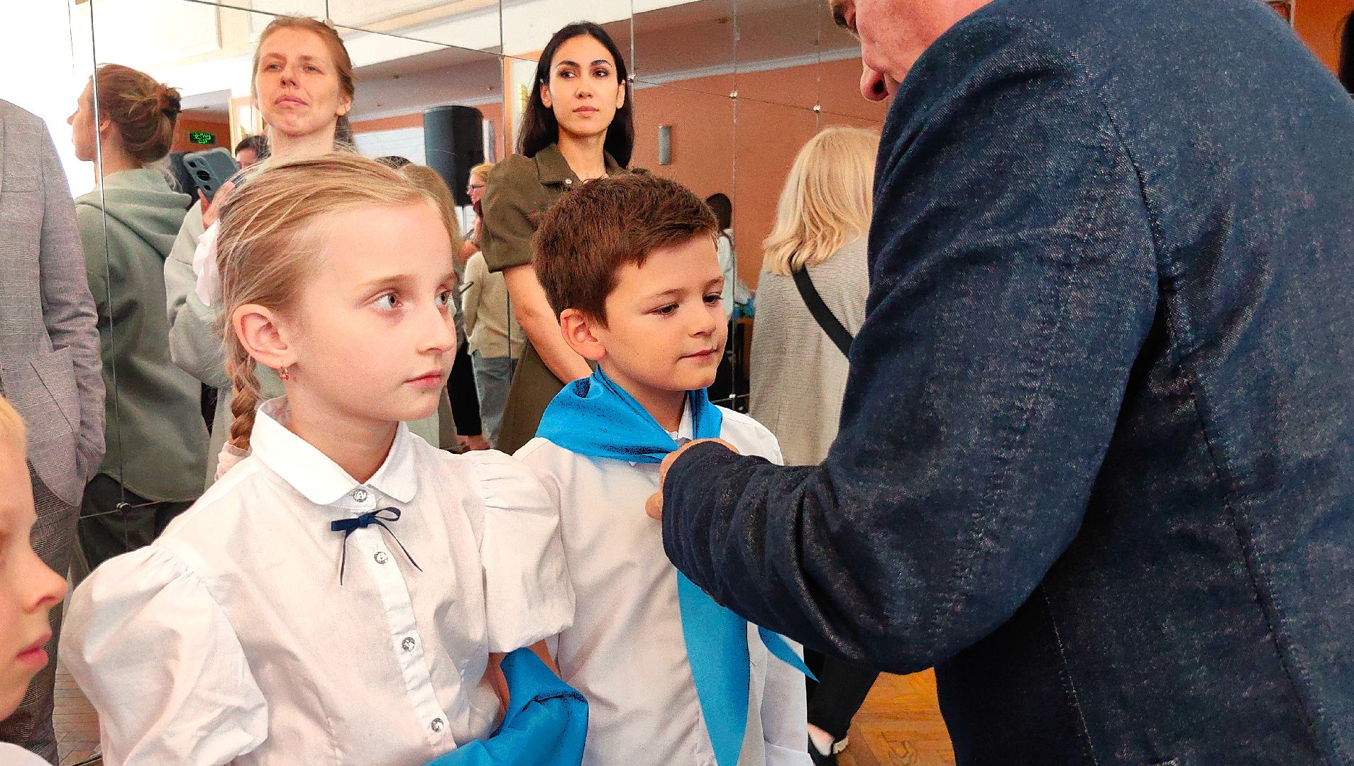 галстук, Юные гагаринцы, школьники, космонавт,  лётчик, небо,