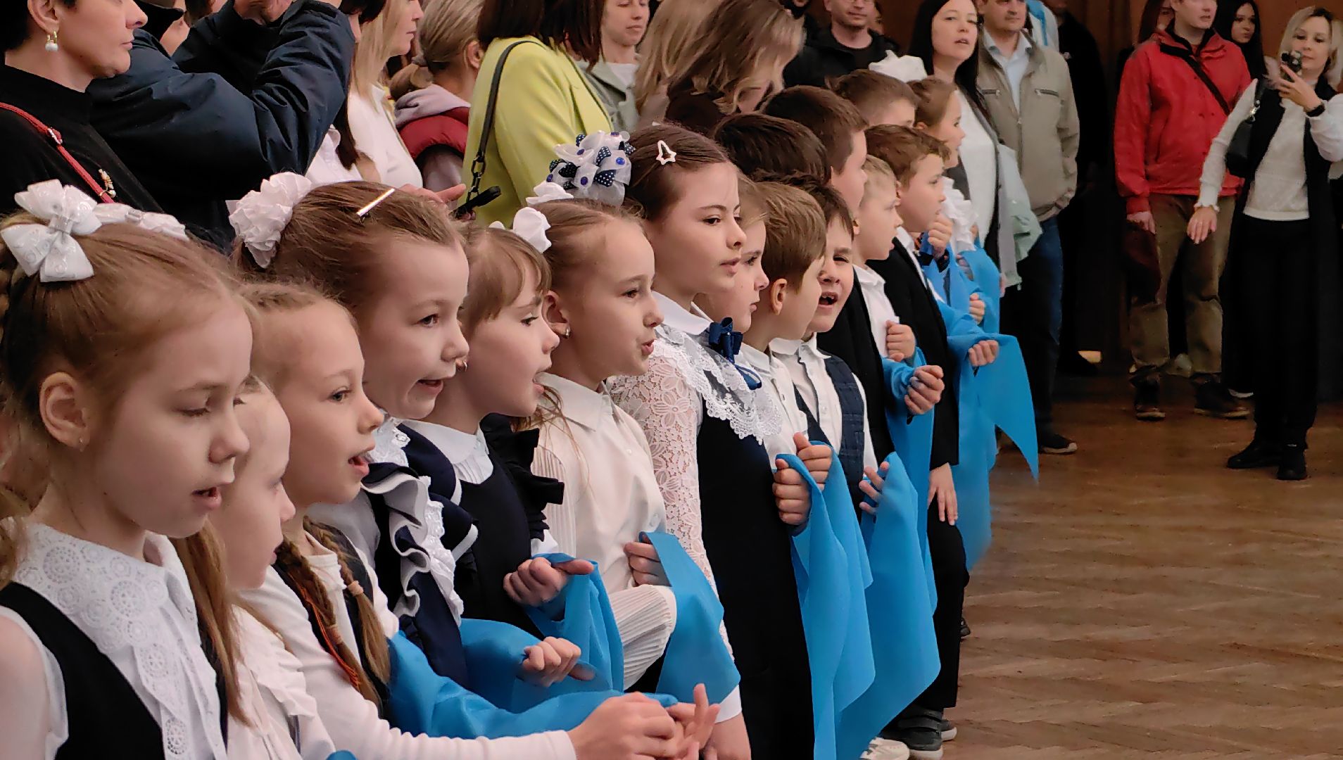 галстук, Юные гагаринцы, школьники, космонавт,  лётчик, небо,