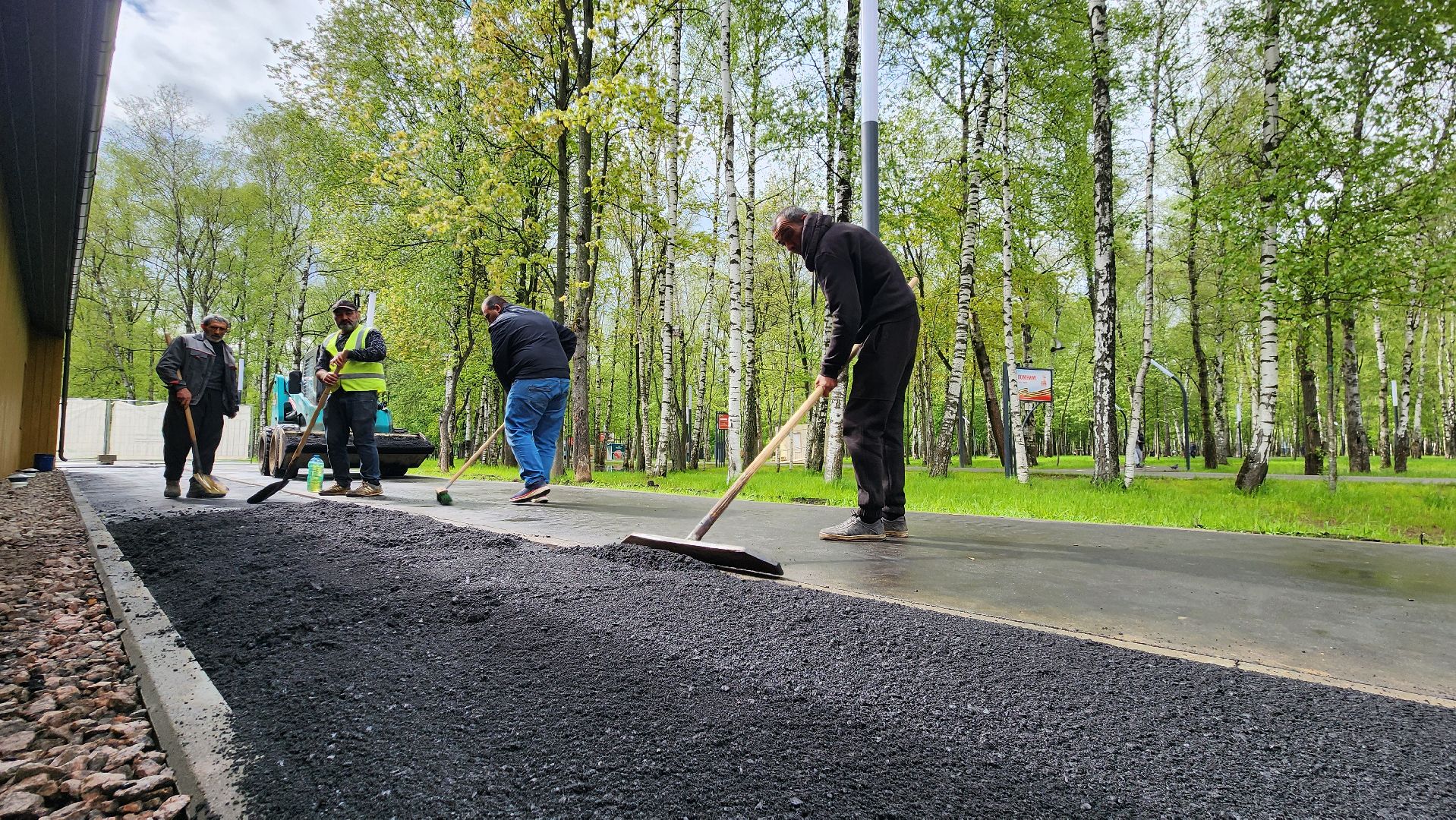 Асфальтирование , Асфальт , укладка асфальта, Парк, Лобня ,