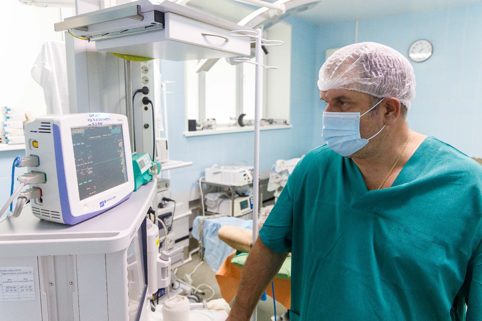 Люберецкая  областная больница, врач-травматолог, профессиональный праздник, пациенты, операции, остеосинтез,