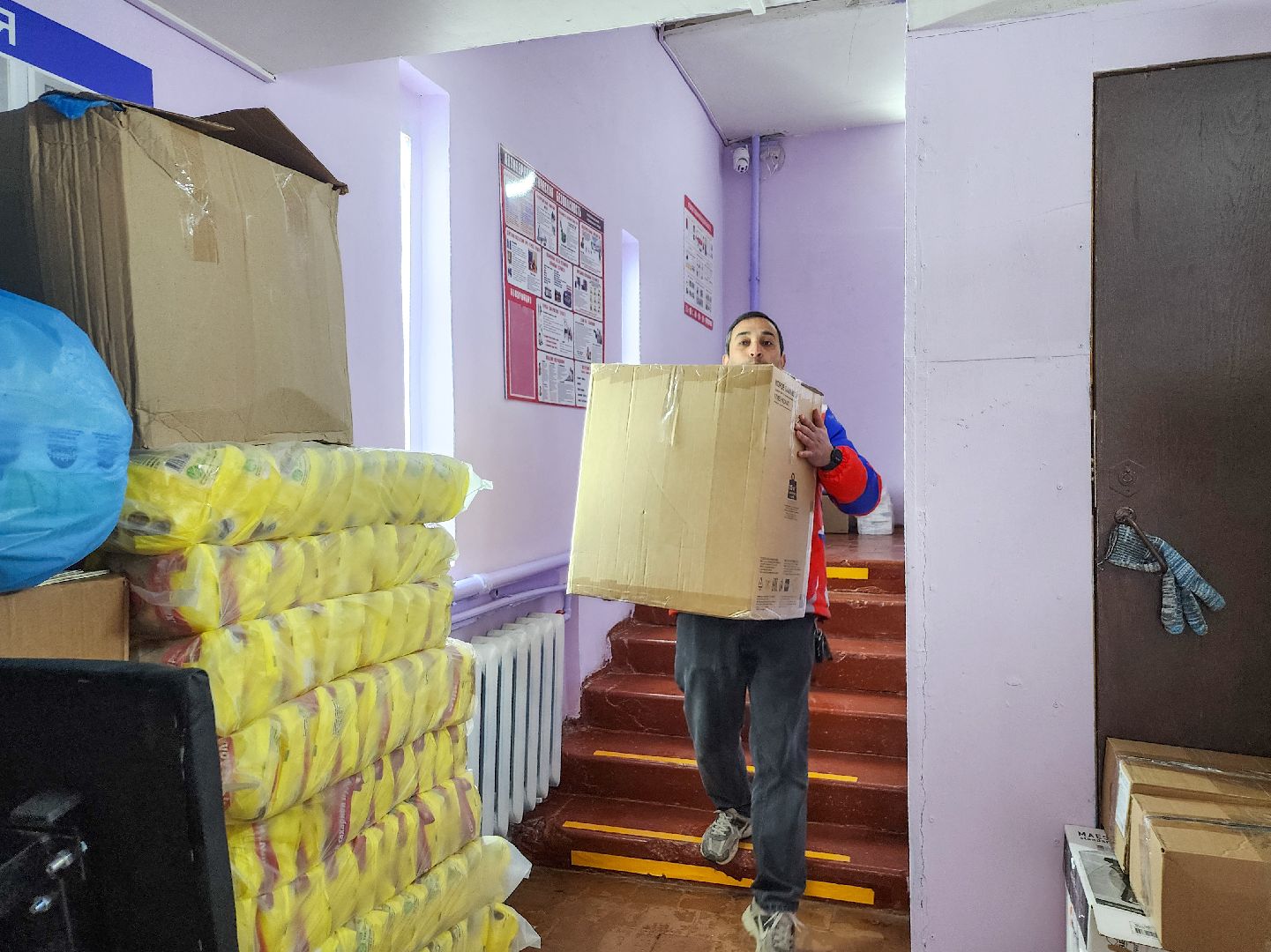 Подольск, гумпомощь бойцам, волонтеры подмосковья,волонтерский центр,