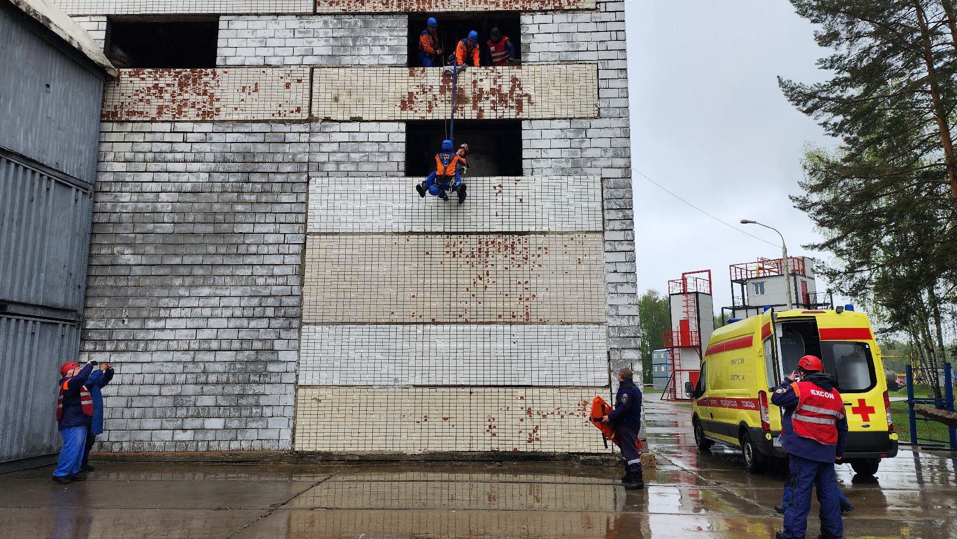 учения спасателей, корпус сил и средств стран снг,   МЧС, ногинск, богородский городской округ,