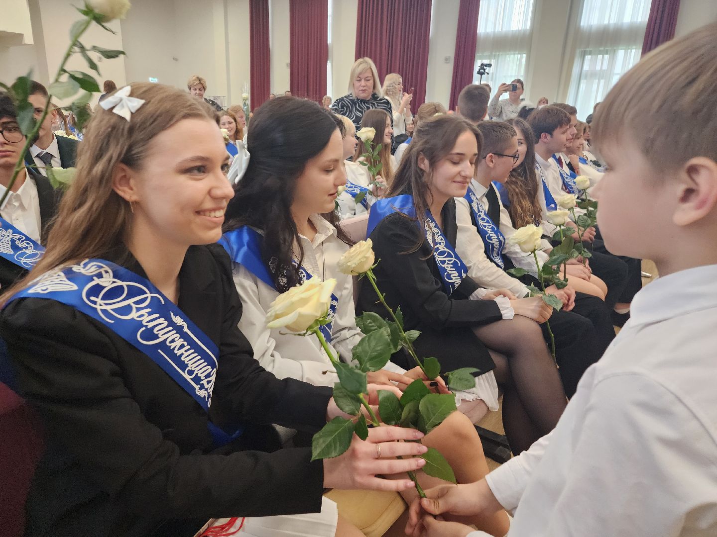 фрязино, выпускники 2025, последний звонок, 11 класс, гимназия,