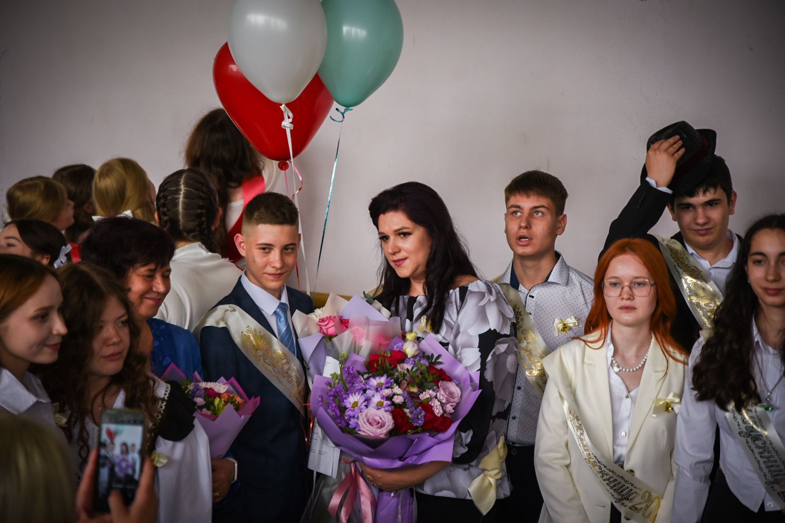 бронницы, последний звонок 9 класс, школа имени Тимофеева , бронницкие девятиклассники ,