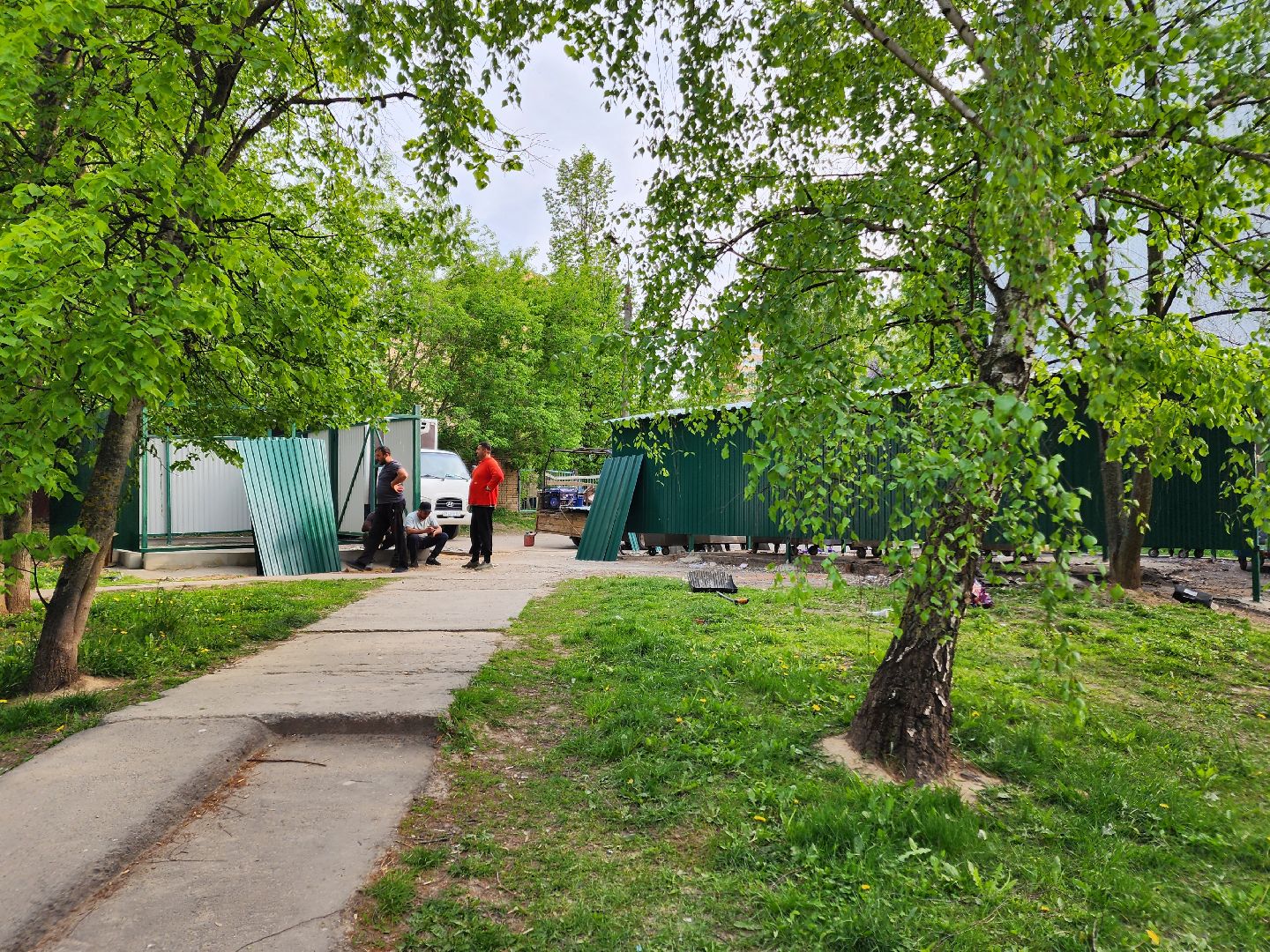 чехов, улица чехова, контейнерная площадка, капитальный ремонт, модернизация, реконструкция, новое ограждение, крыша, твердое покрытие, дополнительные баки, бункер для КГО,