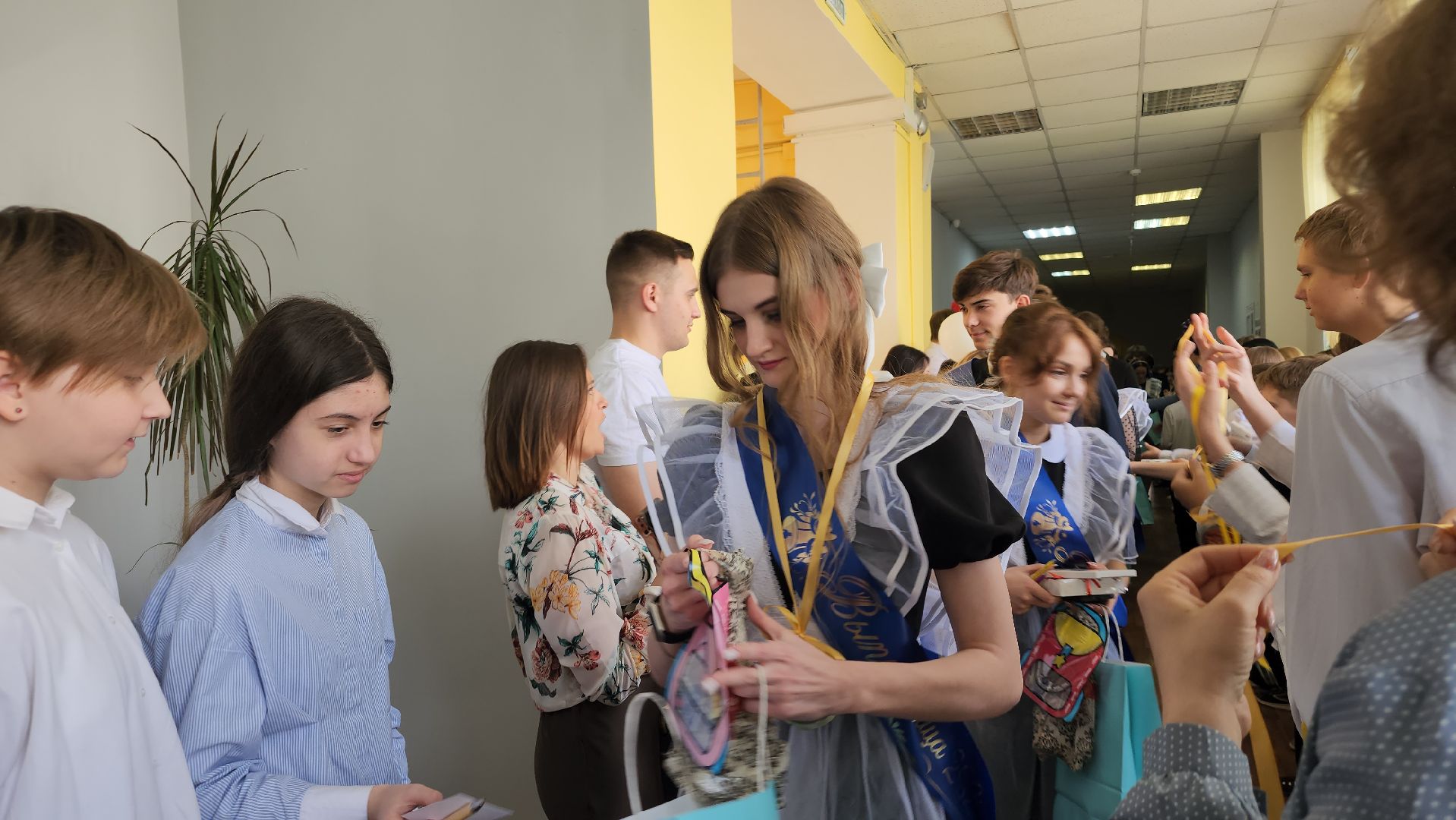 последний звонок, выпускники, гимназия, ногинск, богородский городской округ,