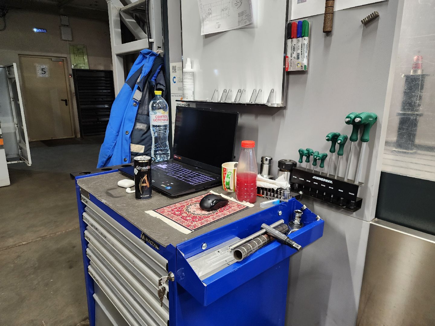 Истра, Экономика, Завод,рабочие места,