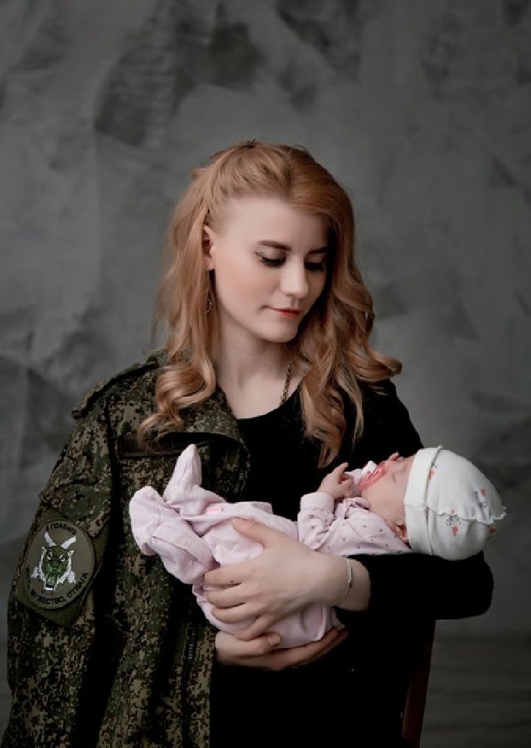 Жены Героев, Серебряные Пруды, Кристина Хохлова