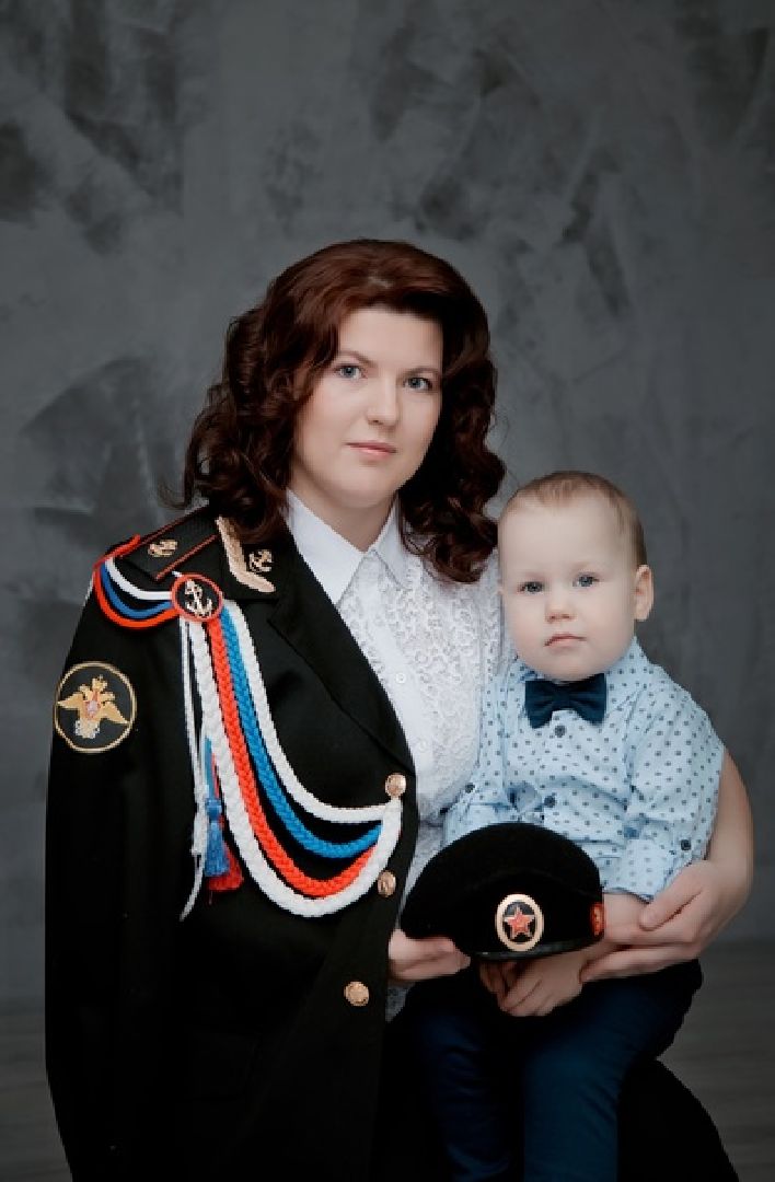 Жены Героев, Серебряные Пруды, Кристина Хохлова