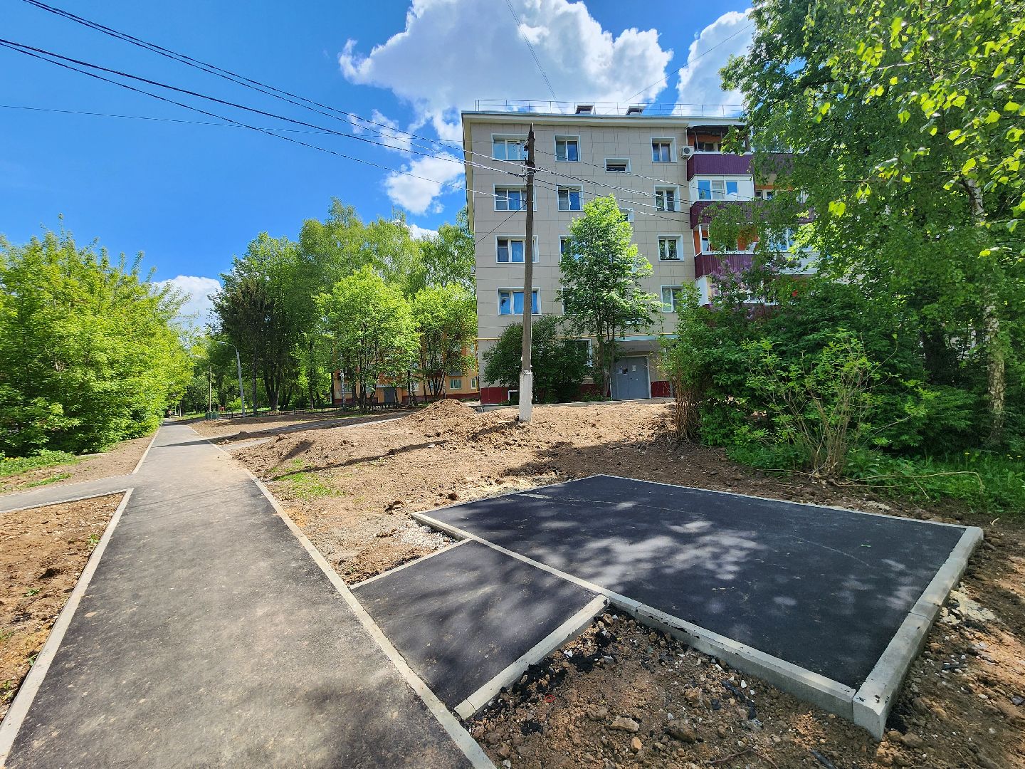 чехов, улица чехова, дворы, комплексное благоустройство, обновление, ремонт, парковки, проезды, пешеходные дорожки, спортивная площадка, зоны отдыха, скамейки, освещение, формирование комфортной городской среды,