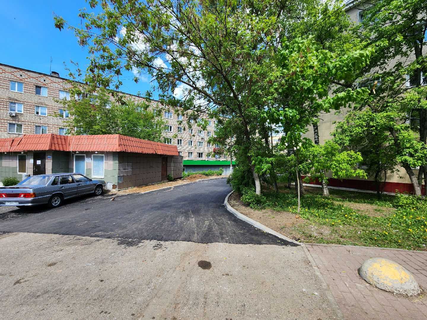 чехов, улица чехова, дворы, комплексное благоустройство, обновление, ремонт, парковки, проезды, пешеходные дорожки, спортивная площадка, зоны отдыха, скамейки, освещение, формирование комфортной городской среды,