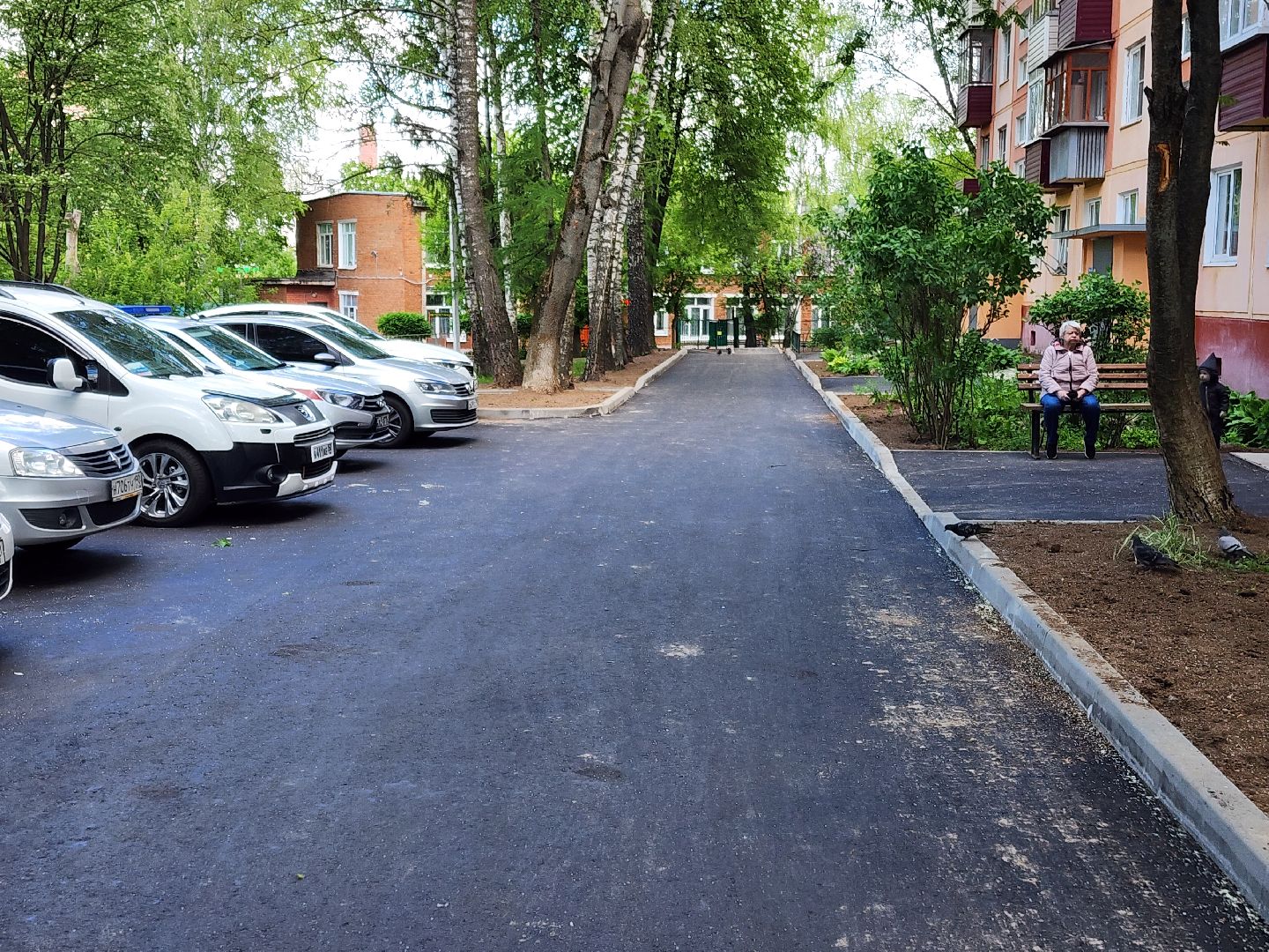 чехов, улица чехова, дворы, комплексное благоустройство, обновление, ремонт, парковки, проезды, пешеходные дорожки, спортивная площадка, зоны отдыха, скамейки, освещение, формирование комфортной городской среды,