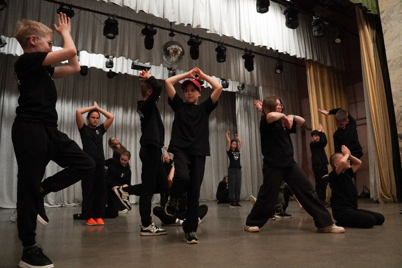 котельники, театральная студия, лампа,