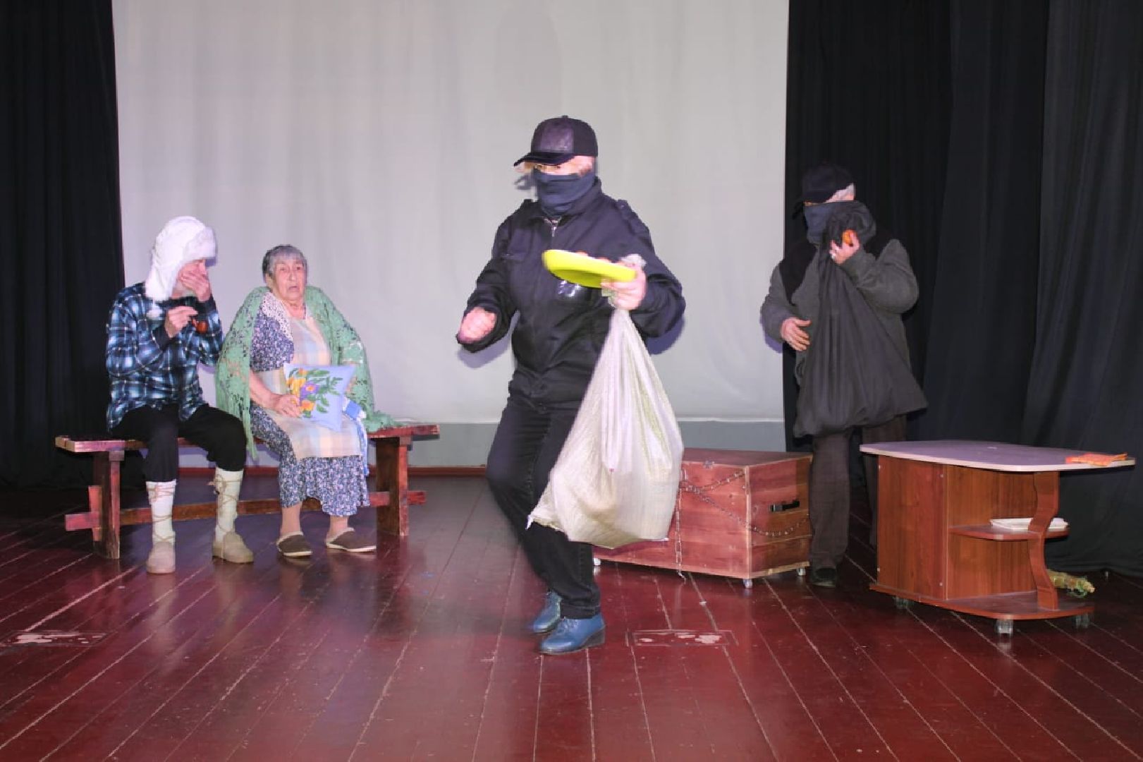 вертикалки, пушкинский округ, театр, режиссеры, постановка, активное долголети, артисты, зрители, театральная мастерская,