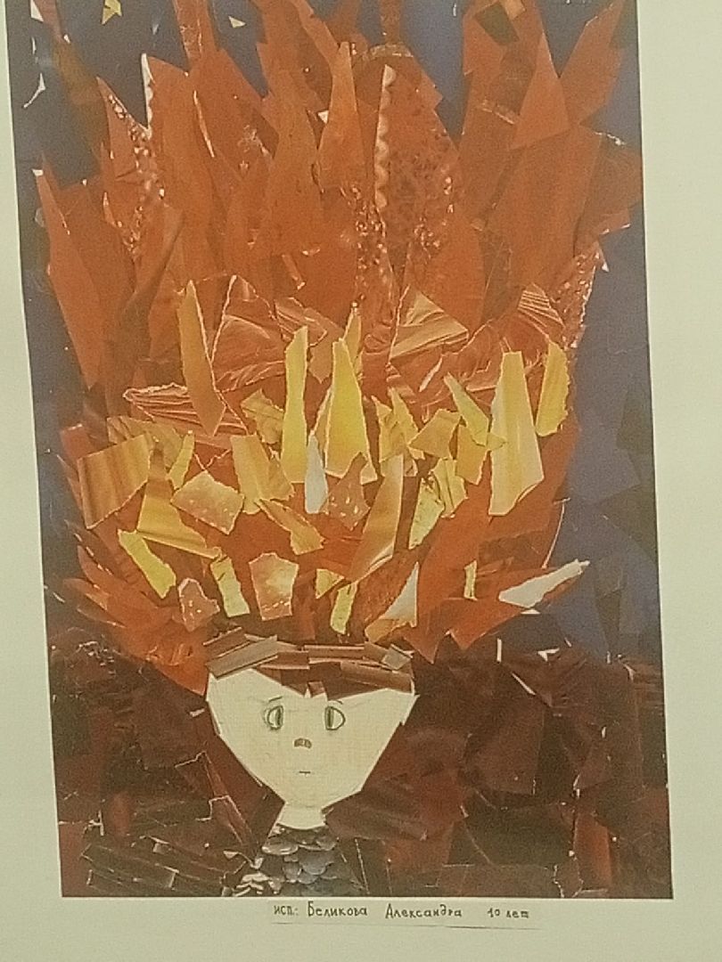 экспозиция, вертикалки, картины, детские рисунки,фантазия,художественная выставка, дом культуры,