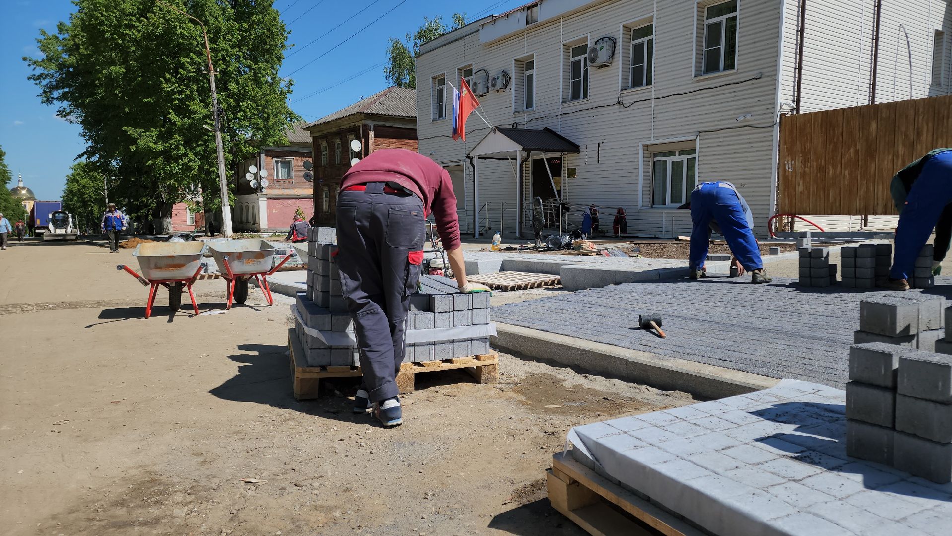 кашира, благоустройство, исторический центр, тротуарная плитка, сквер, бордюры, сухой фонтан,