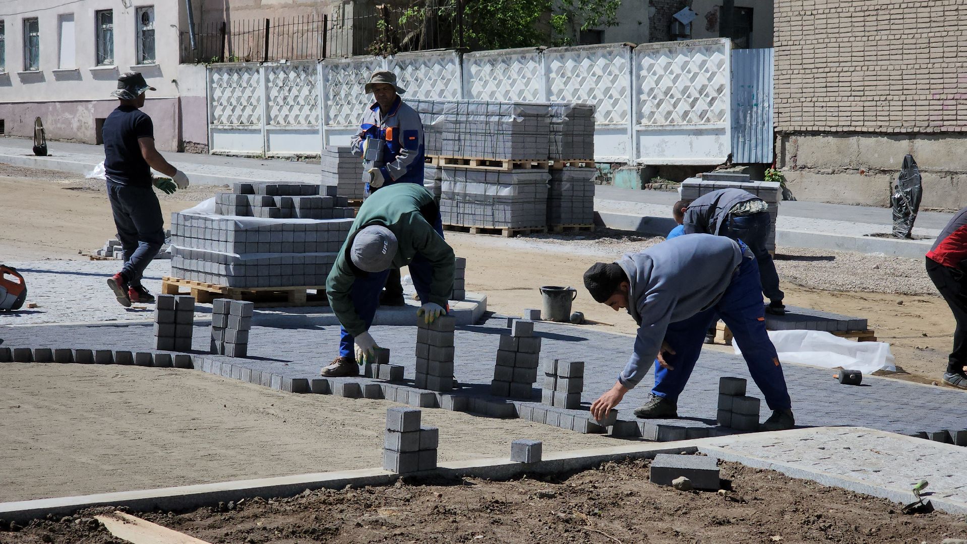 кашира, благоустройство, исторический центр, тротуарная плитка, сквер, бордюры, сухой фонтан,