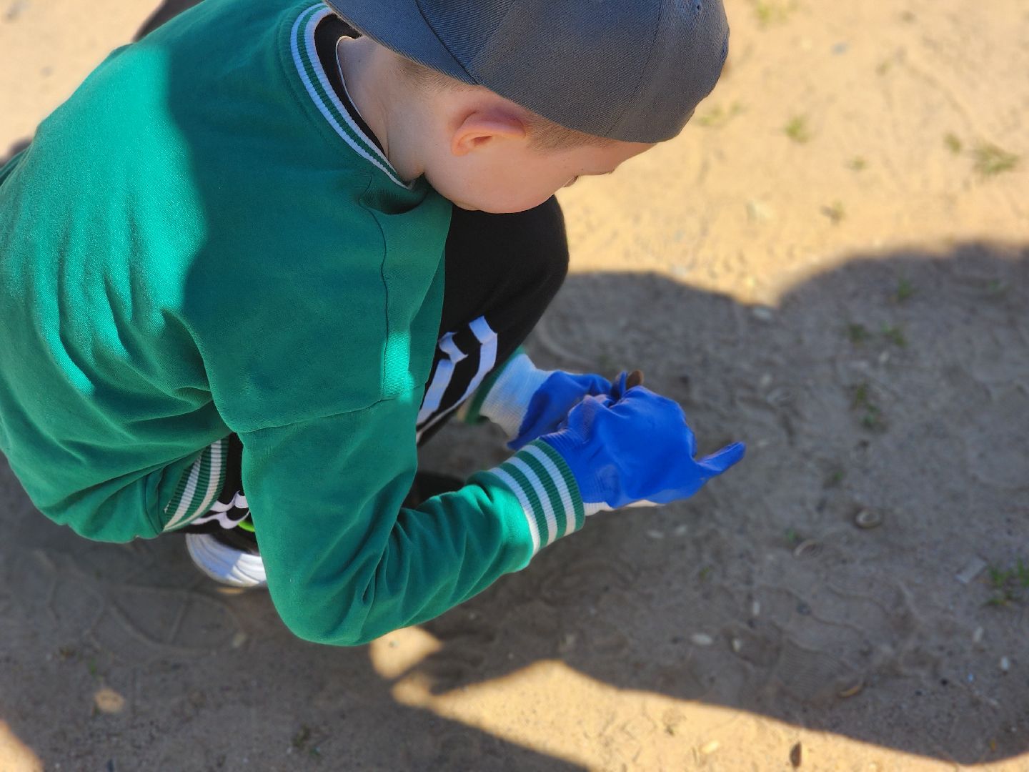 дубна, молодая гвардия, волонтеры подмосковья, субботник, день волги,