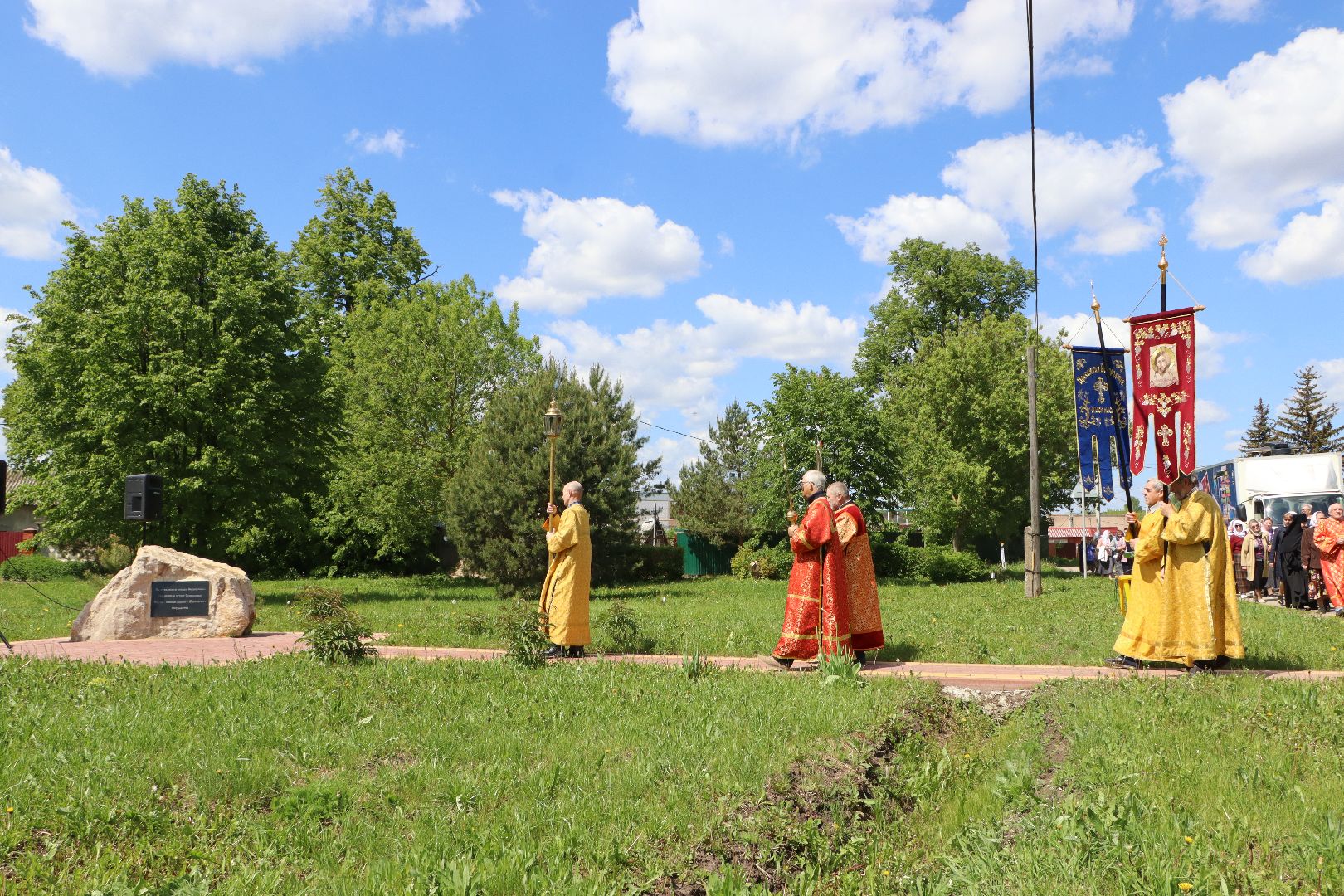 серебряные пруды, никольский храм 190 лет,
