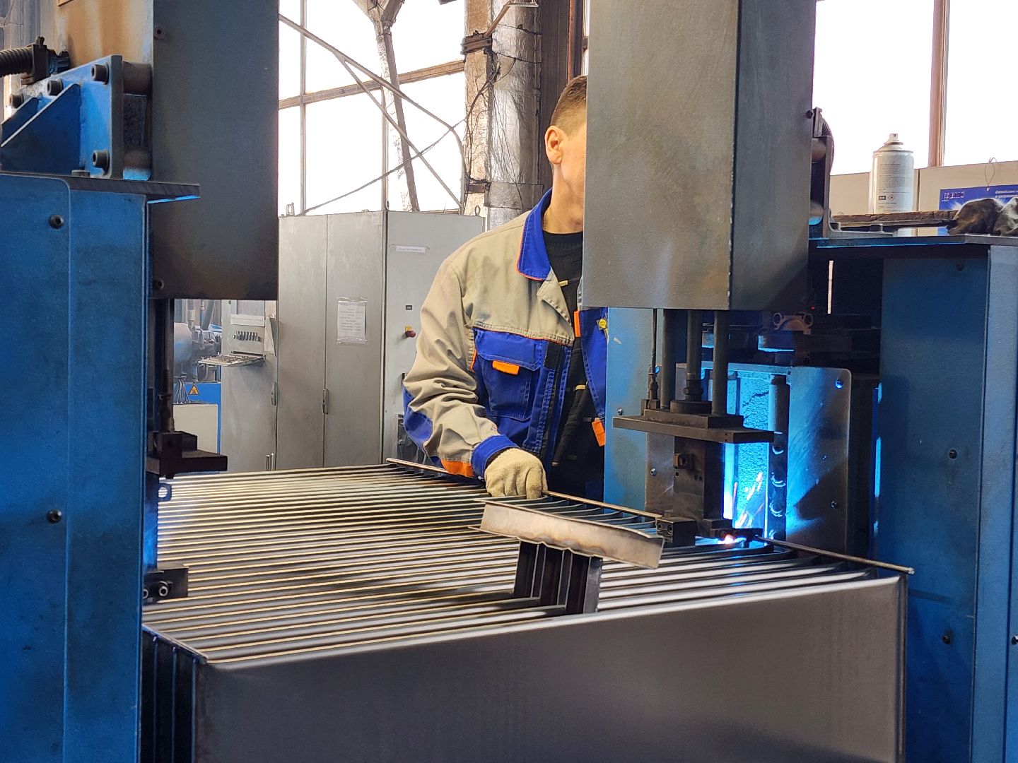 чехов, деревня люторецкое, завод электрощит, электротехническое оборудование, передовые технологии, автоматизация процессов, современное оборудование, станки, автоматизированные линии, уникальные разработки,