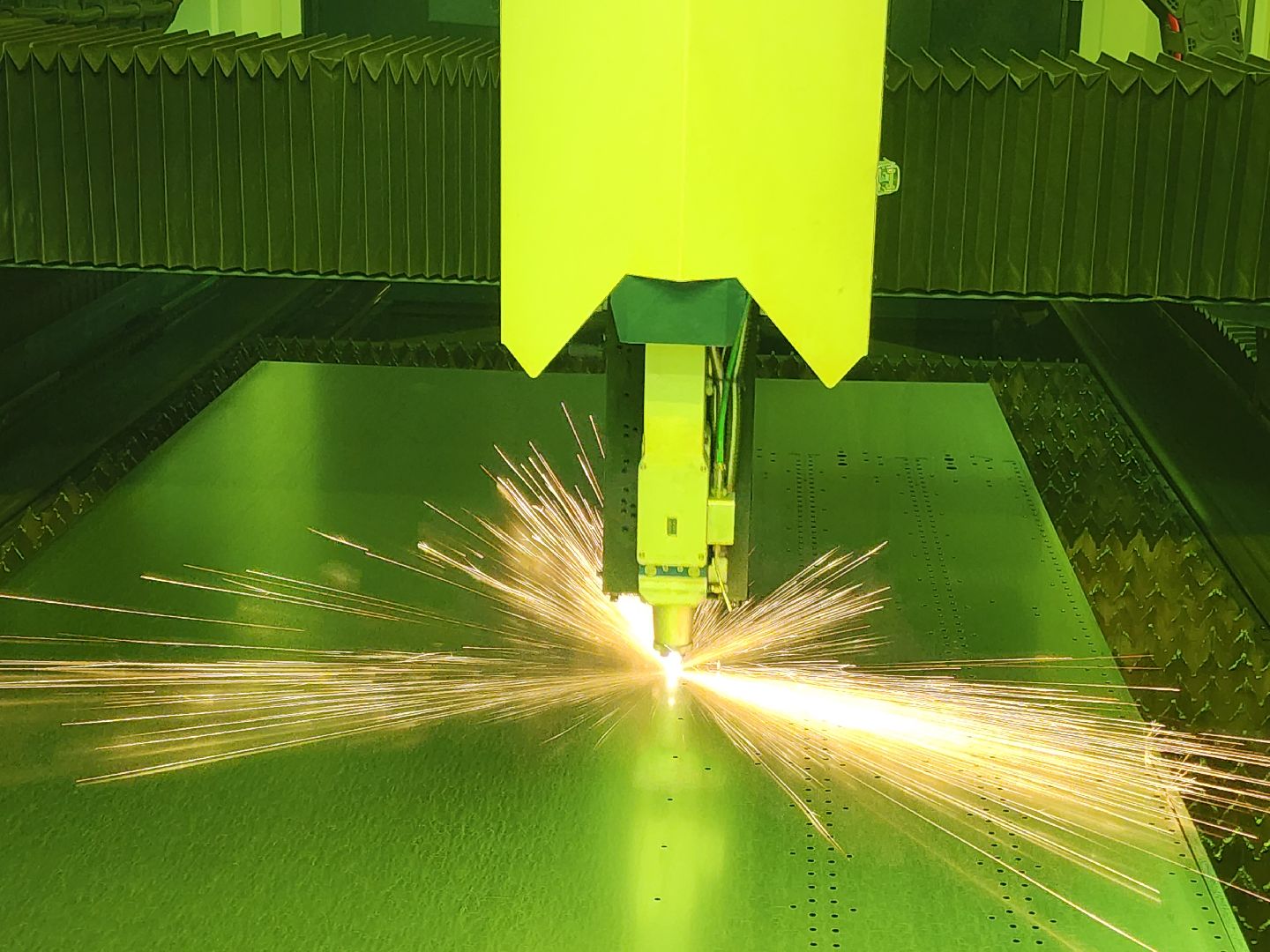 чехов, деревня люторецкое, завод электрощит, электротехническое оборудование, передовые технологии, автоматизация процессов, современное оборудование, станки, автоматизированные линии, уникальные разработки,