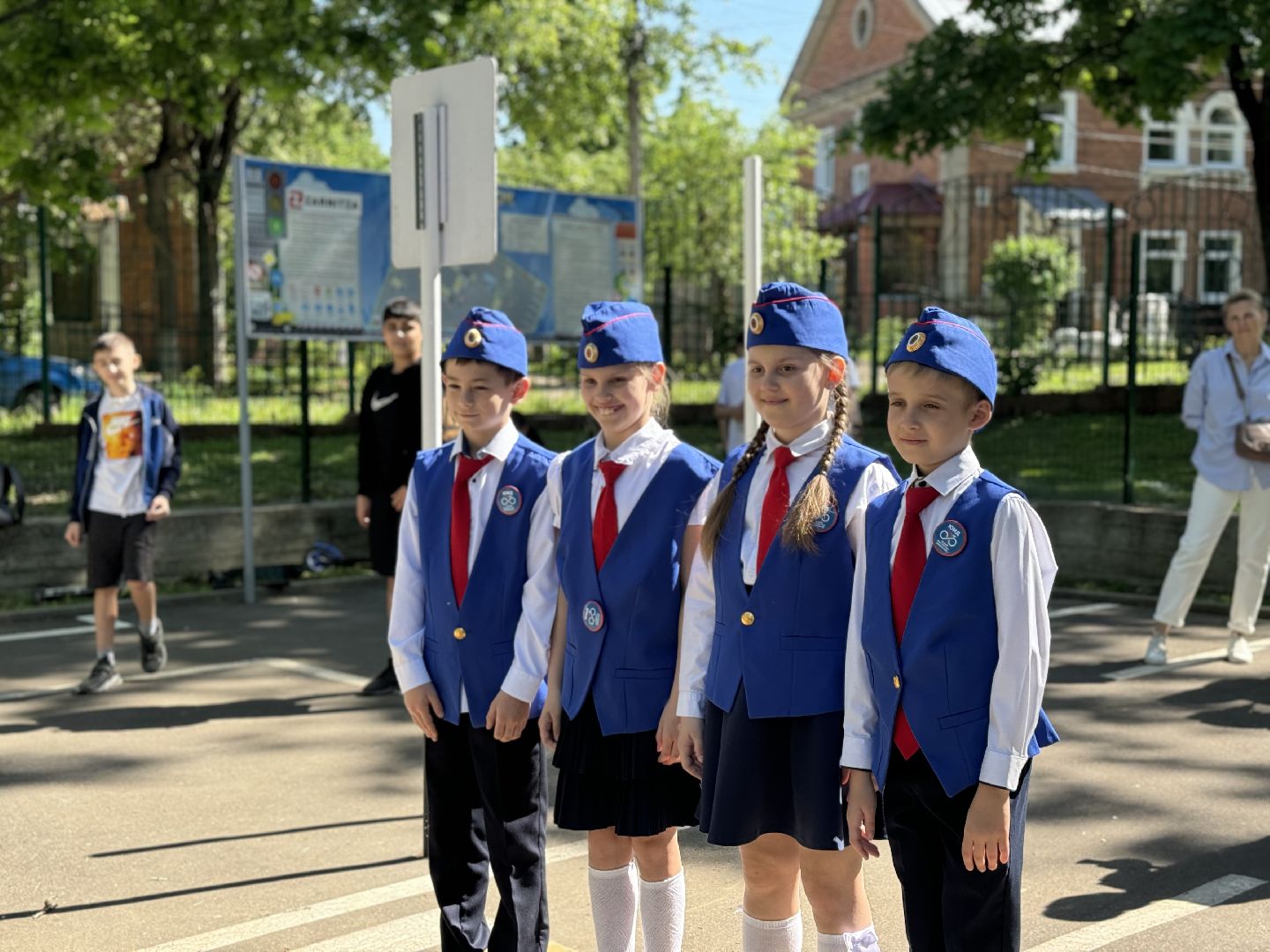 внимание дети, правила безопасности дорожного движения, сотрудники гибдд, ленинский городской округ, центральный парк видного, школьники ,