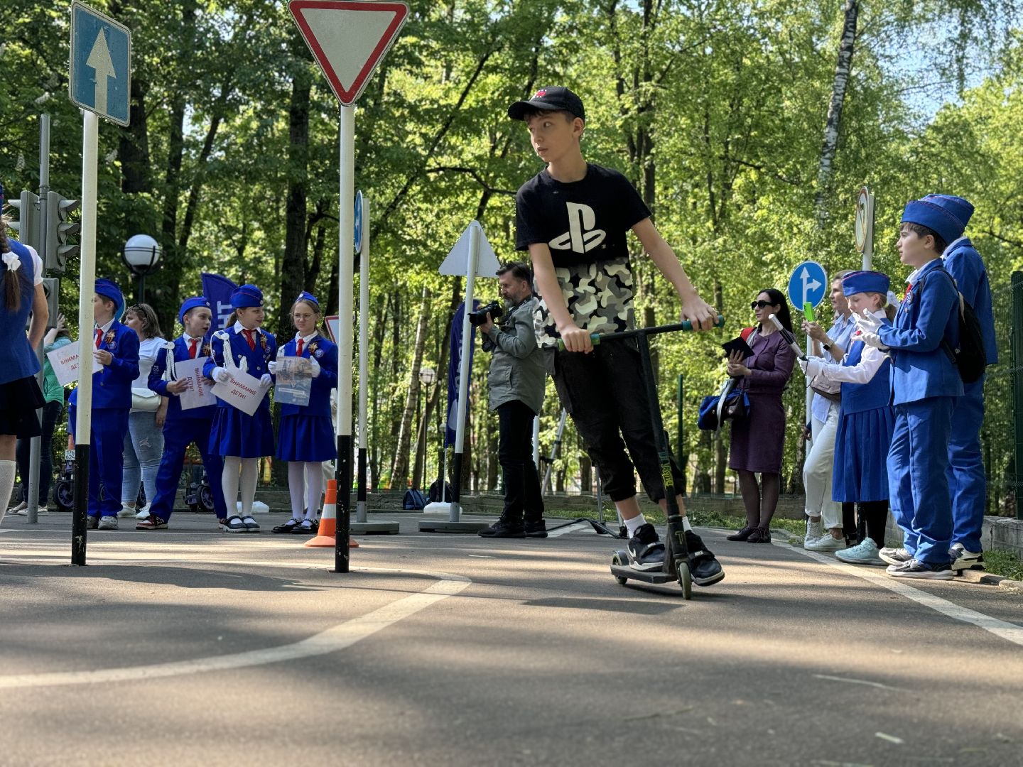 внимание дети, правила безопасности дорожного движения, сотрудники гибдд, ленинский городской округ, центральный парк видного, школьники ,