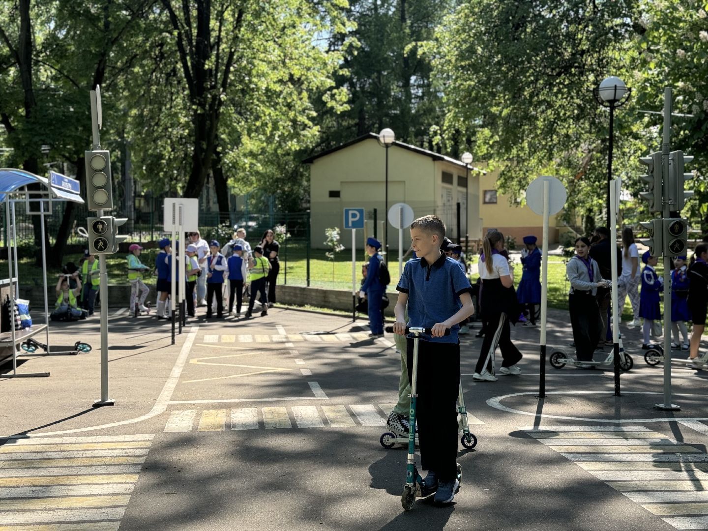внимание дети, правила безопасности дорожного движения, сотрудники гибдд, ленинский городской округ, центральный парк видного, школьники ,