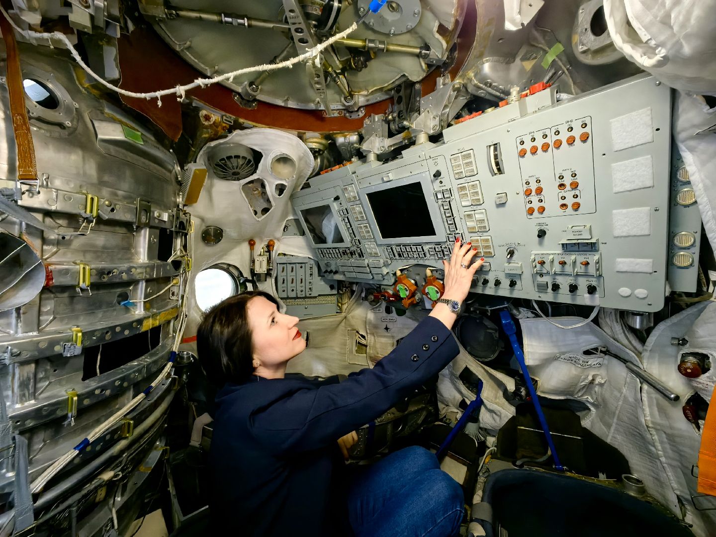 сурдокамера, спускаемый аппарат, капсула, Центр подготовки космонавтов, центрифуга, невесомость,