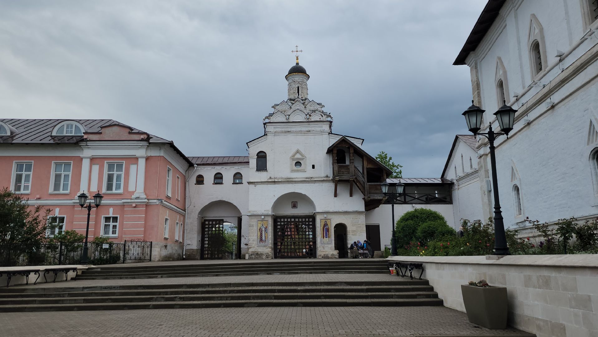 серпухов, владычная слобода, женский монастырь, монастыринг, туризм в монастыре, улица октябрьская,