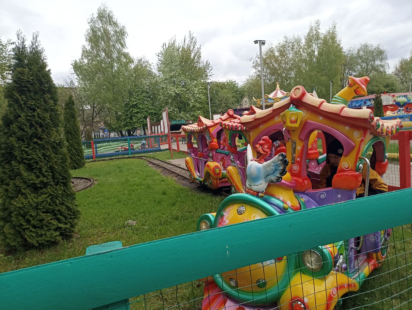 Серпухов, Подмосковье, дети, парк, аттракционы, весна, семья