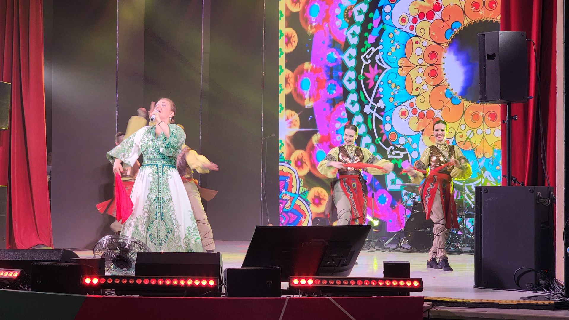 Концерт ко дню химика, Заслуженная артистка России, щелково агрохим,