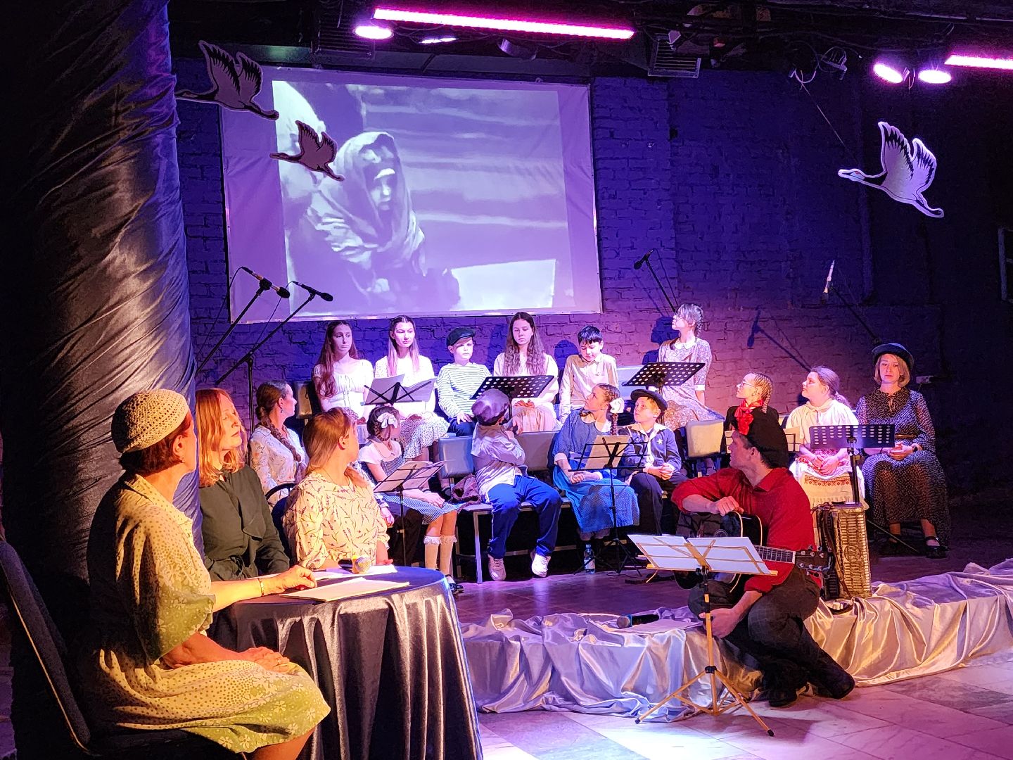 сергиев посад, дк октябрь, лидия лебедева, автобиография, александр кравченко, спектакль,