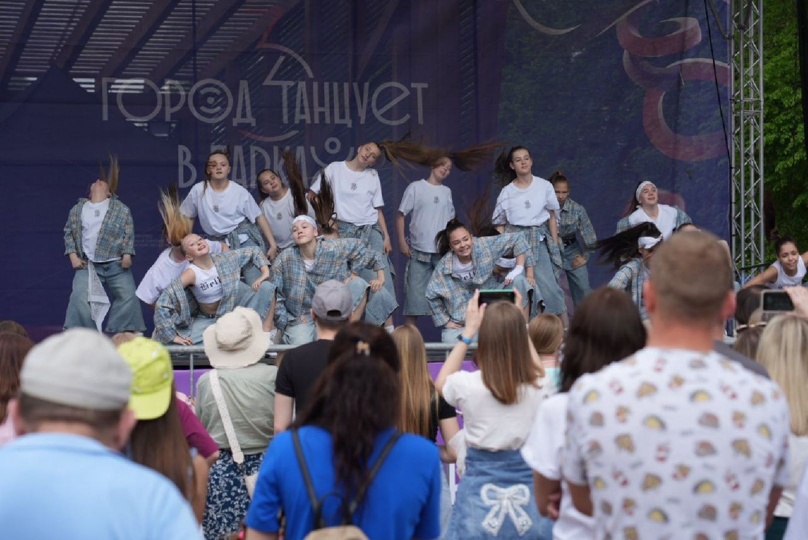 город танцует в парках, танцы, егор дружинин, мособлпарк, сергиев посад, скитские пруды , сергиево-посадский городской округ, парки подмосковья, парки мо,