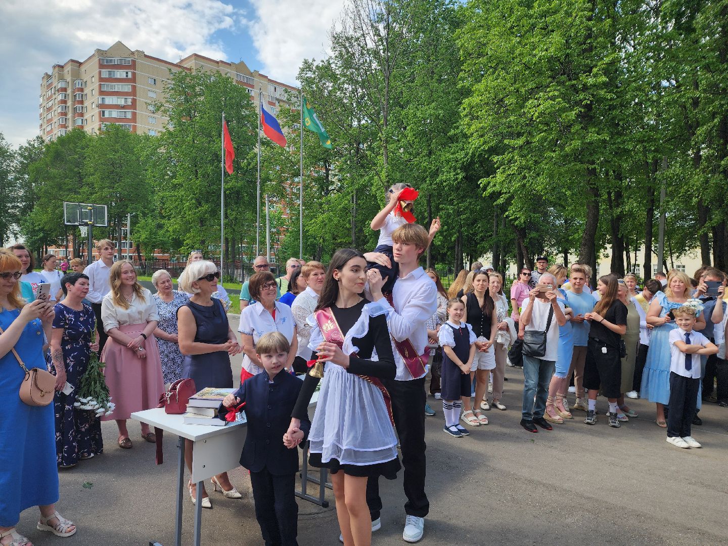 городской округ пушкинский, красноармейск, центр образования, последний звонок 11 класс,