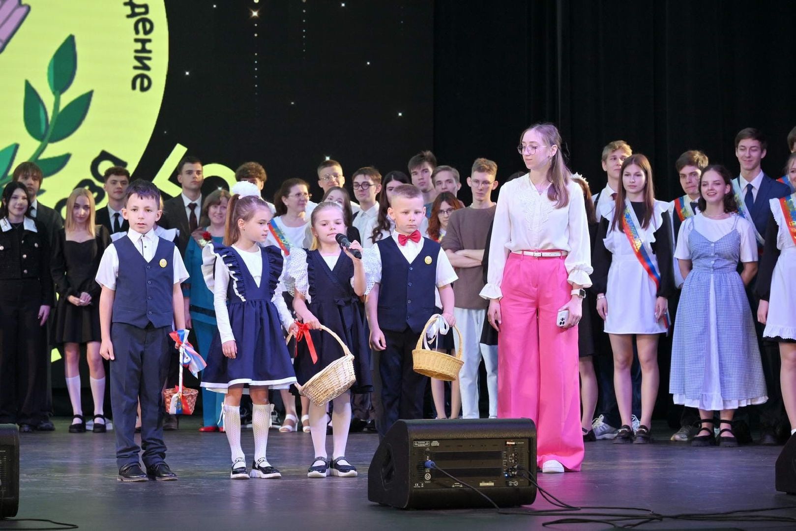 последний звонок 11 класс, школа имени попова, власиха поповка, школа попова валсиха,