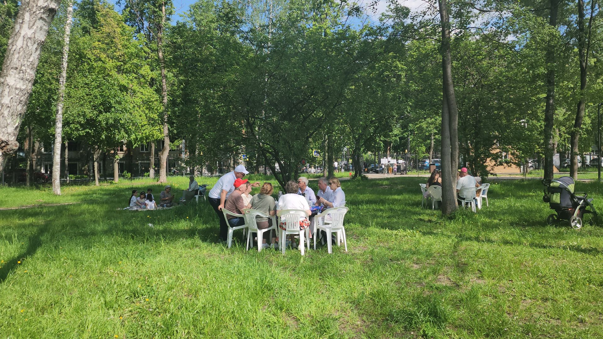 праздник в парке, национальные блюда, национальные костюмы, благотворительая акция, помощь бойцам сво,